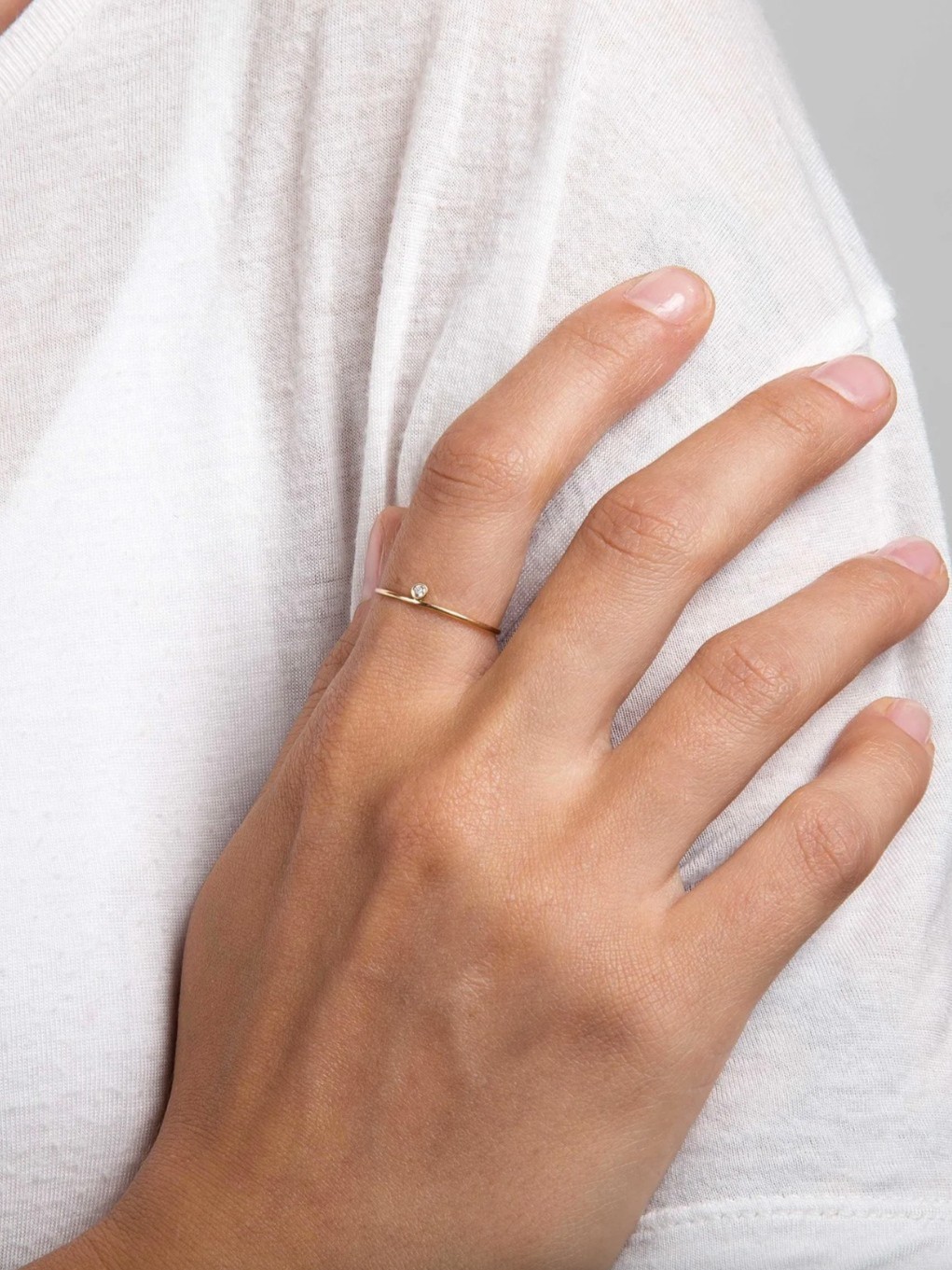 Sunset ring with white diamond