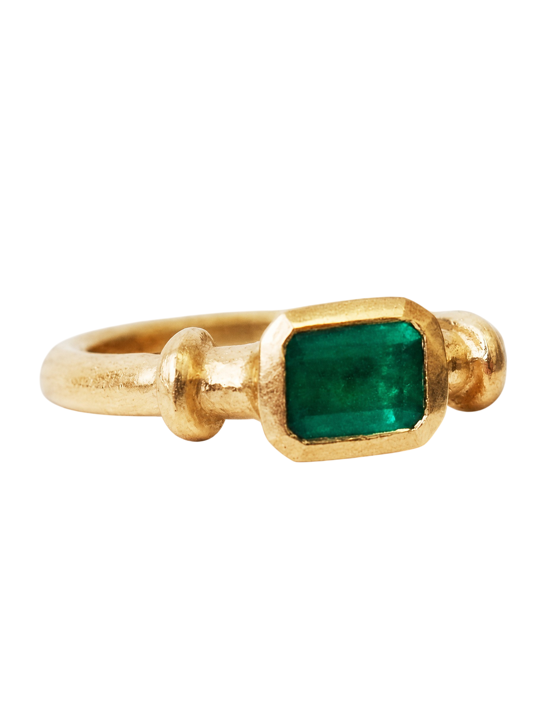 Pillar ring