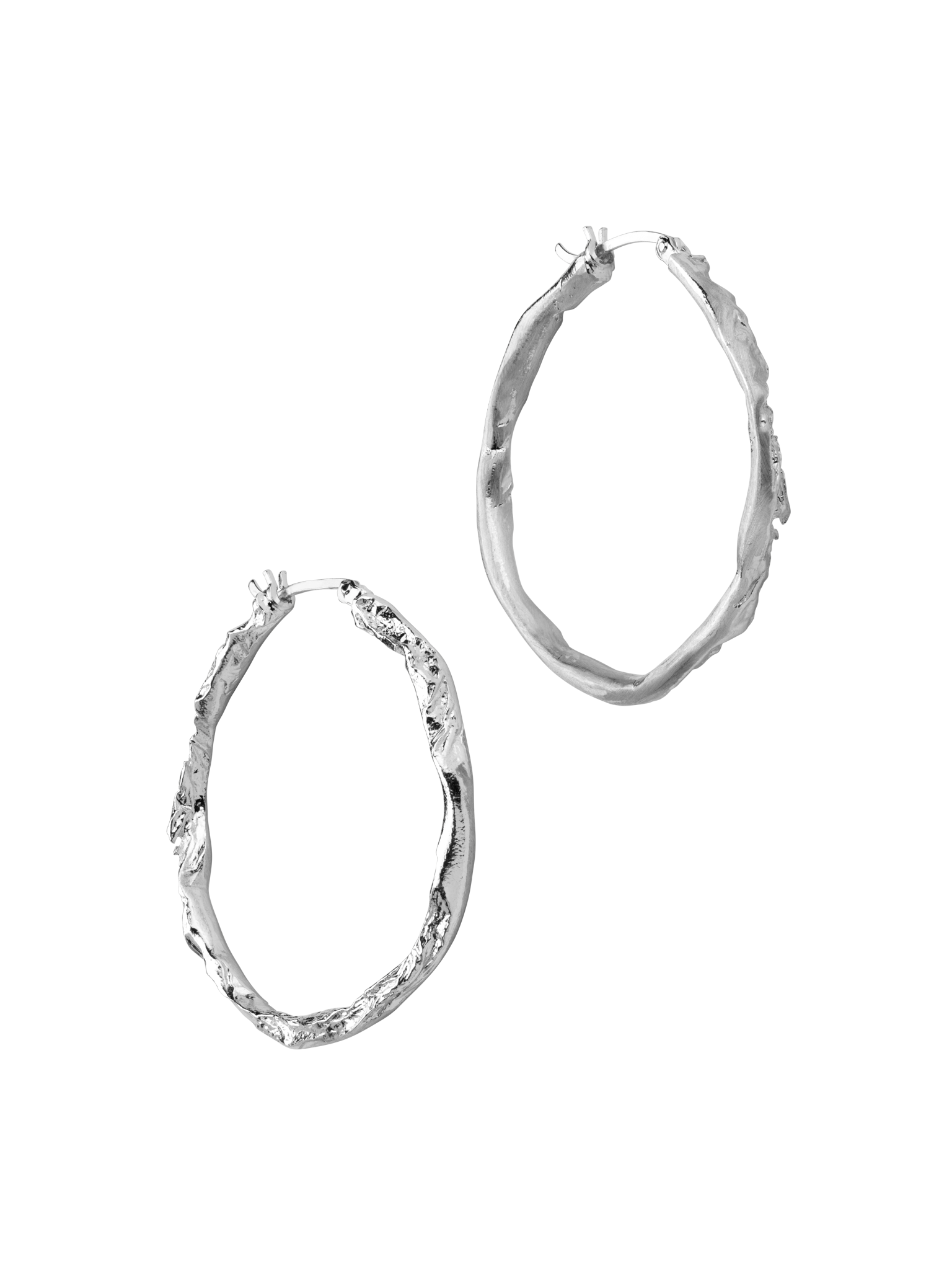 Large molten hinge clasp hoops