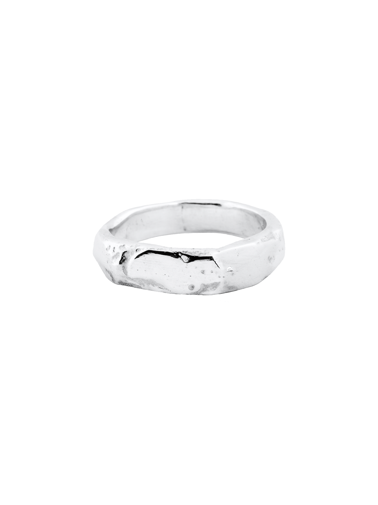 Moulded thin signet ring