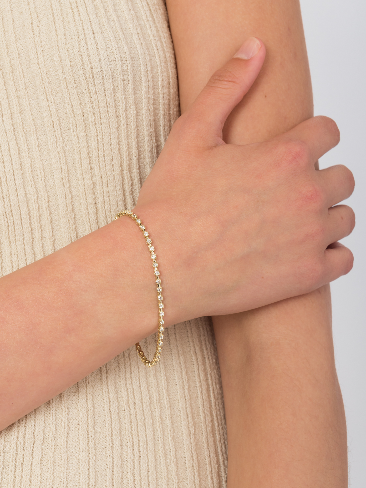 Diamond tennis bracelet