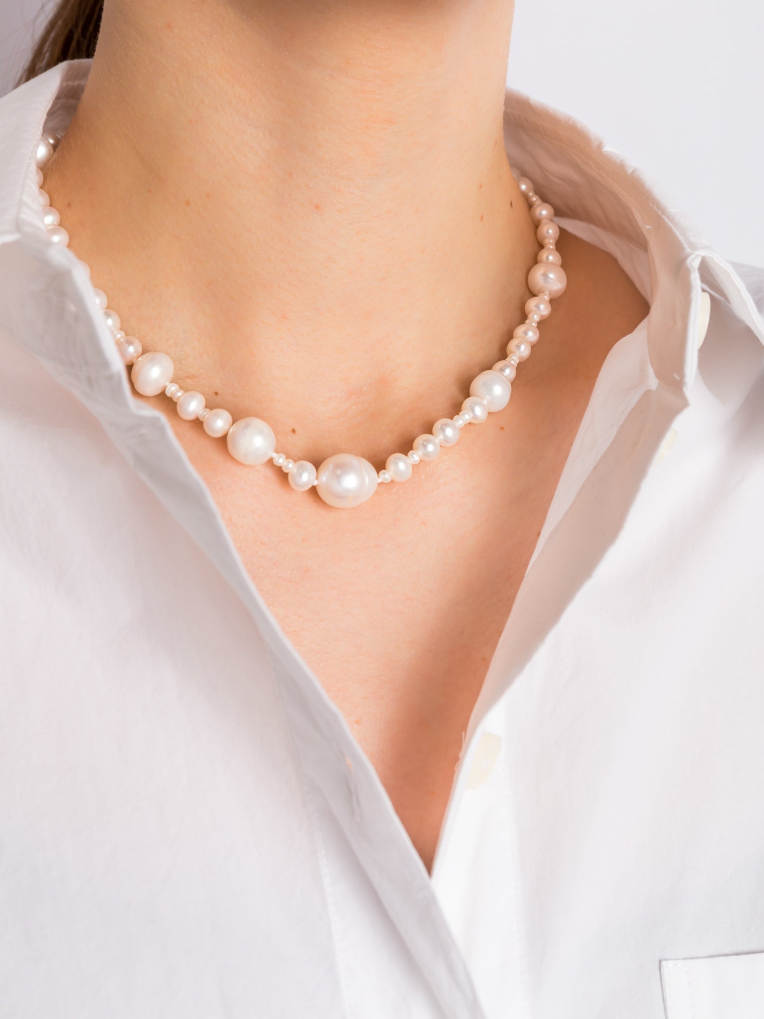 Pearl sundry necklace by Ariel Gordon | Finematter