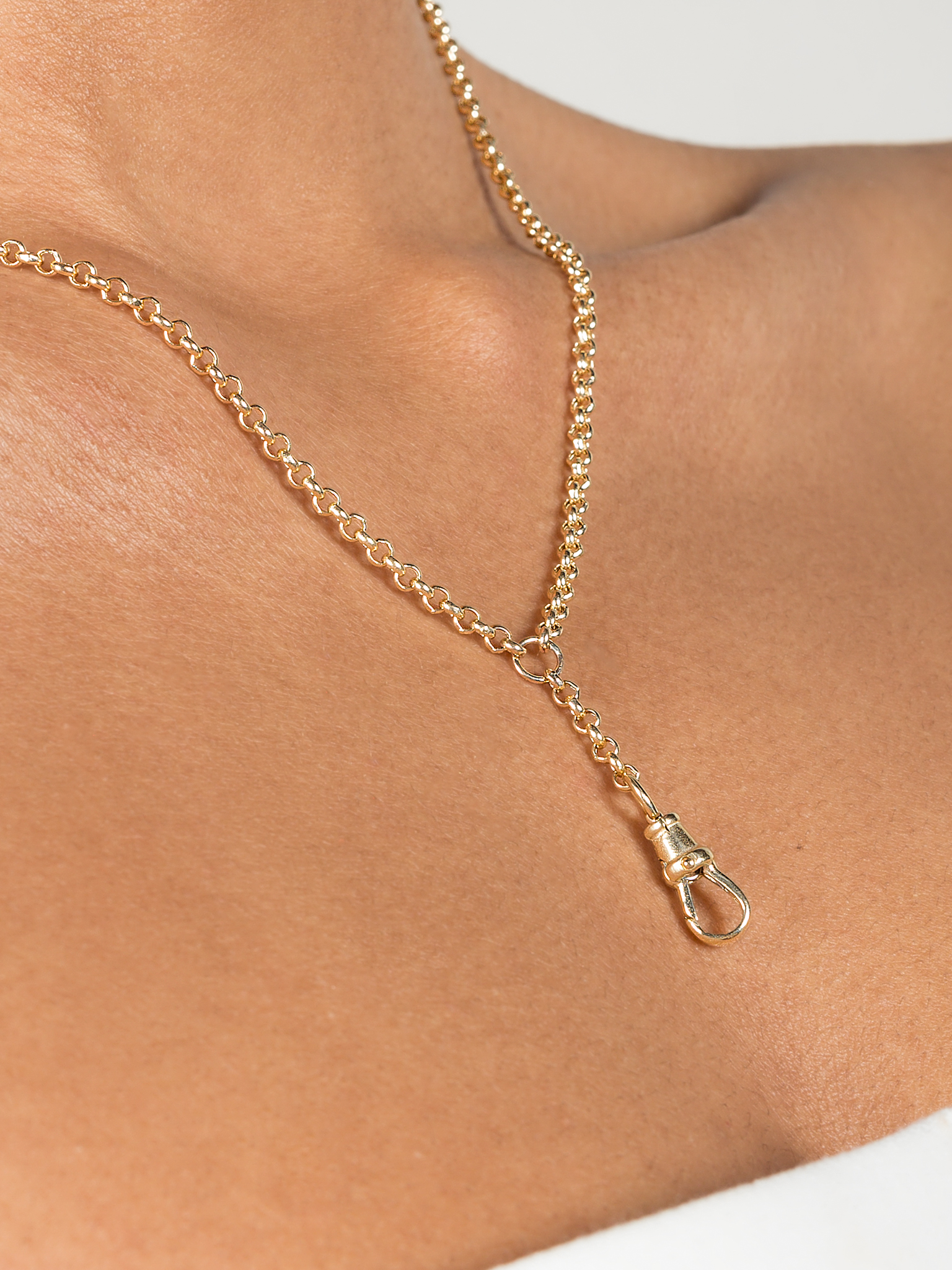 Small Curb Chain with Dog Clip Clasp – Ashley Zhang Jewelry