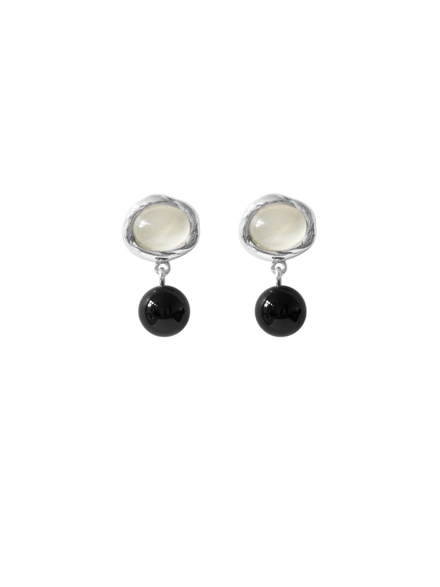 Petite Kamma Earrings photo