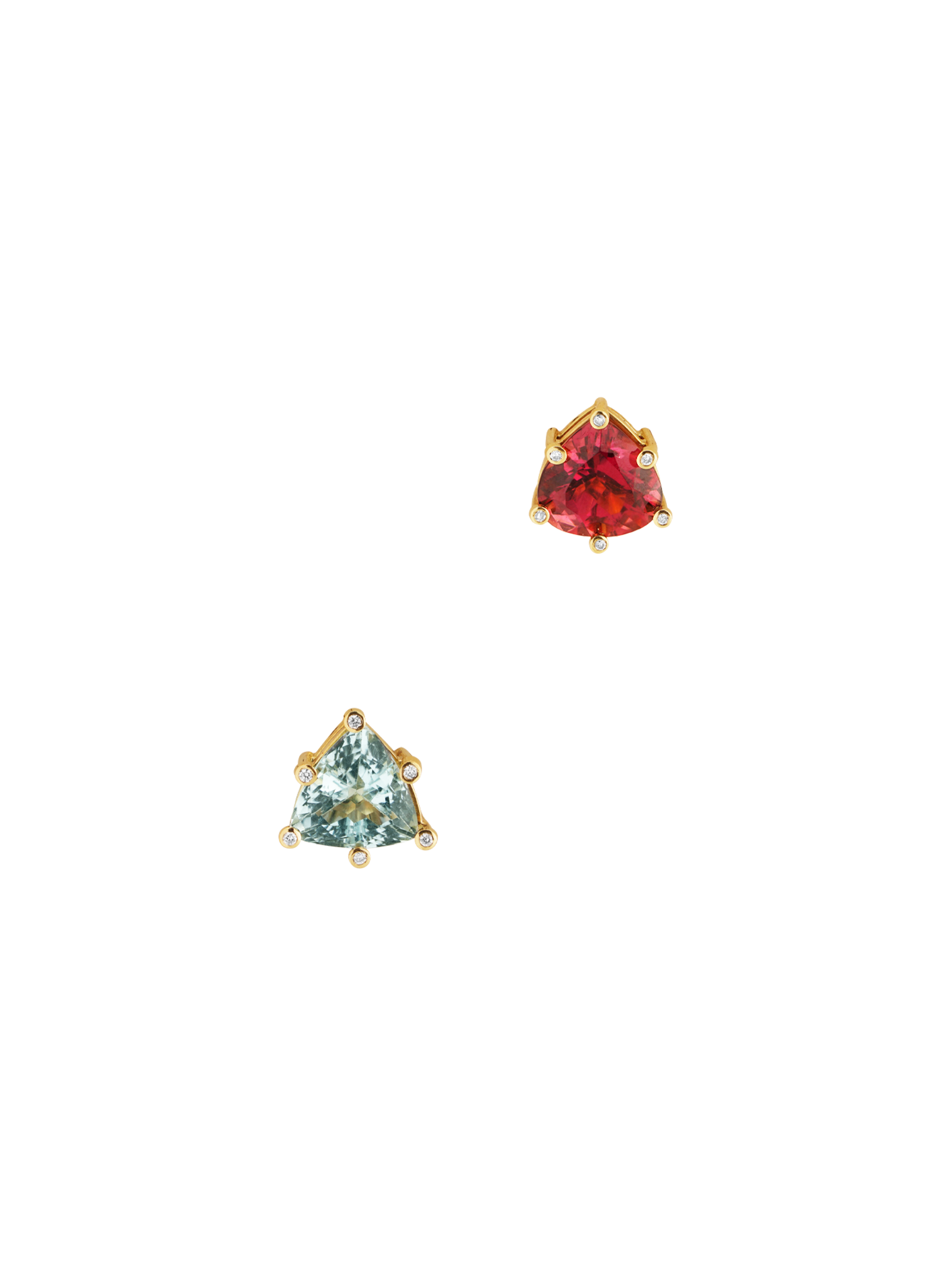 Two tone earring with diamonds