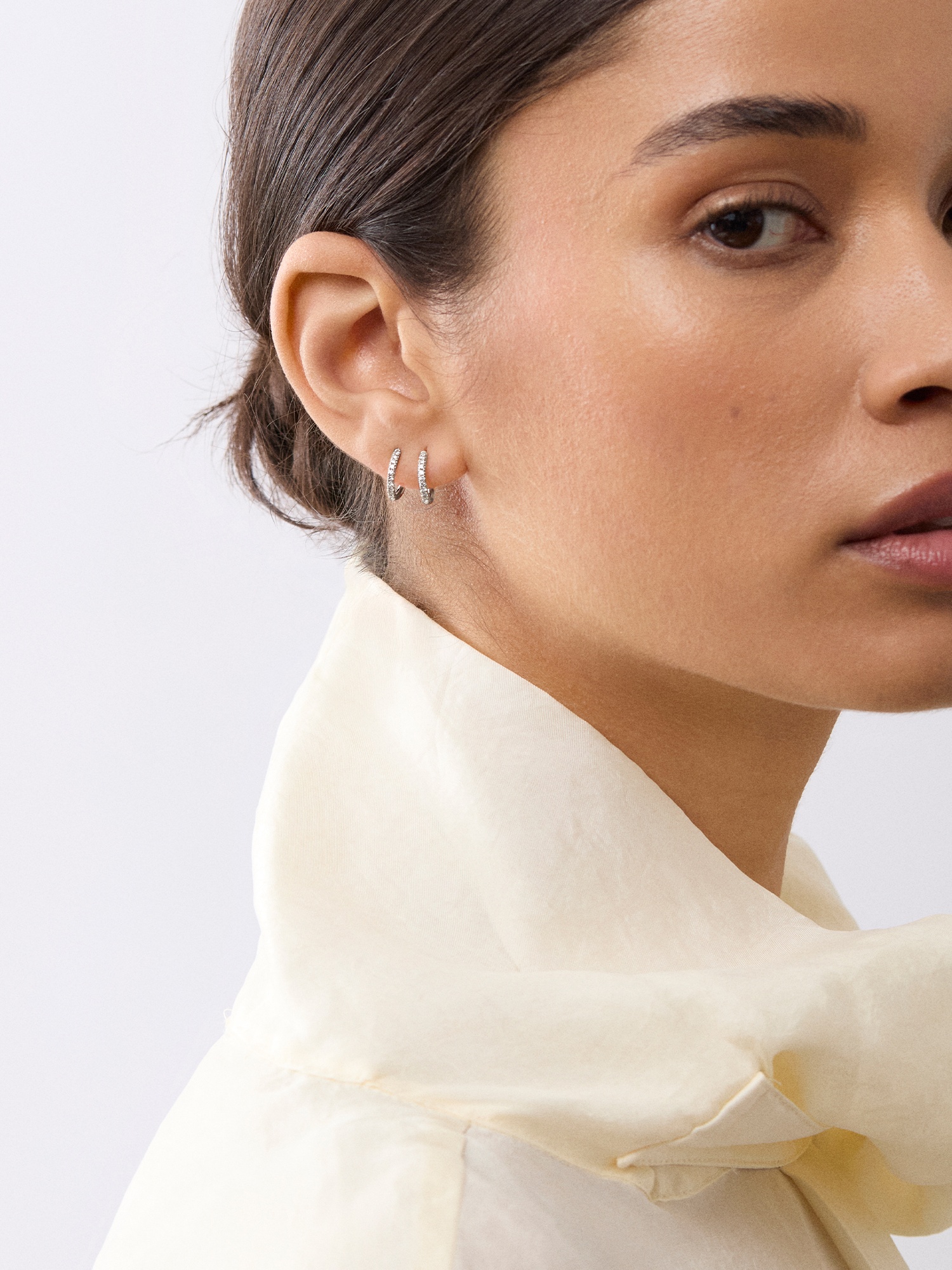 Medium lab-grown diamond huggie hoops