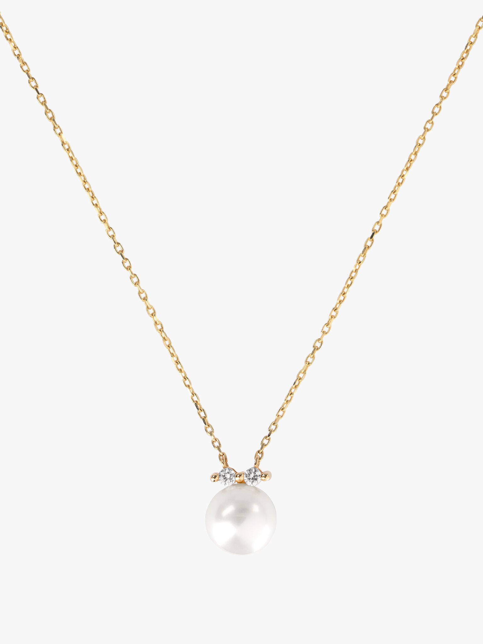 Shuga pearl and double diamond pendant