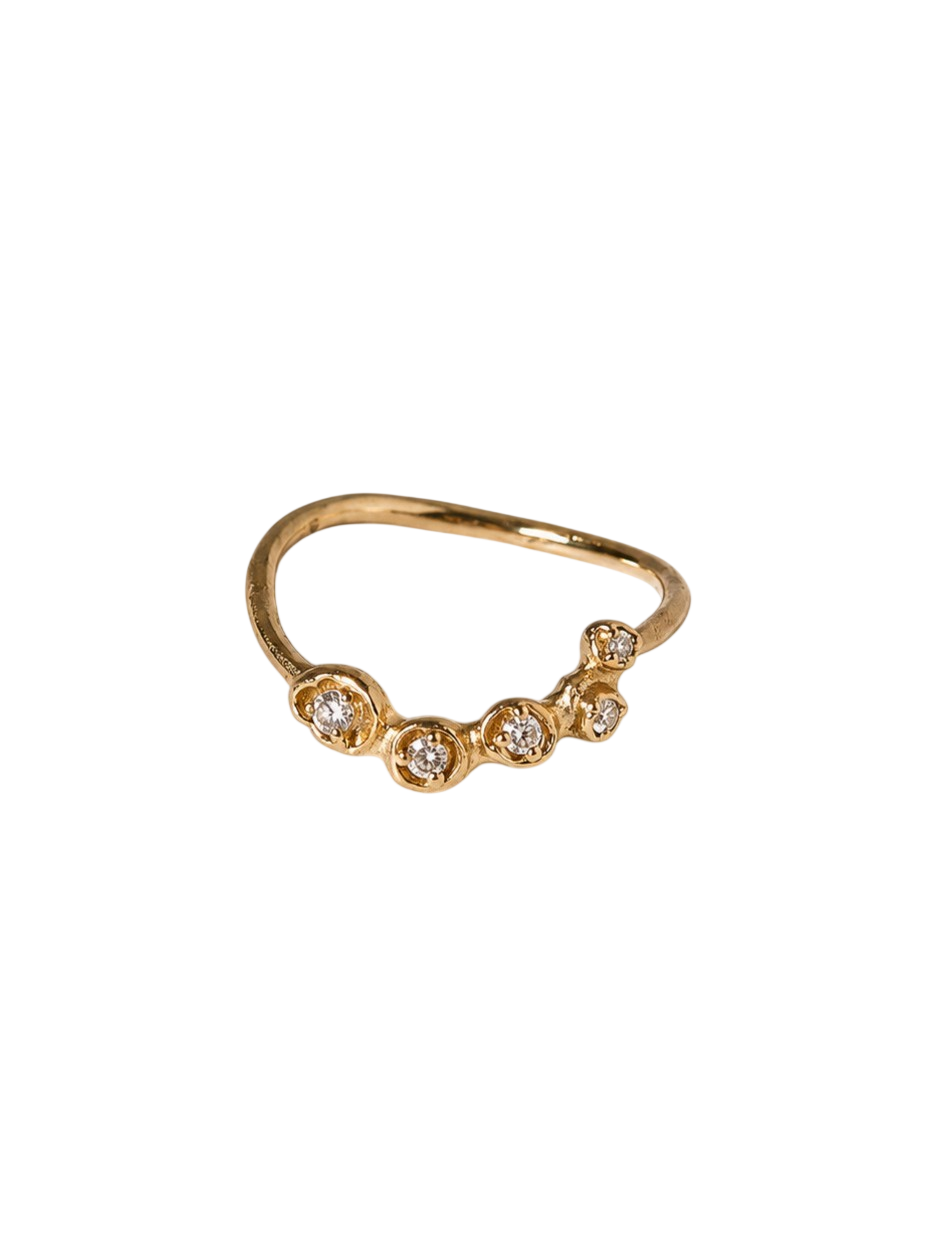 The Konvalia Ring 18kt Yellow Gold & Diamonds