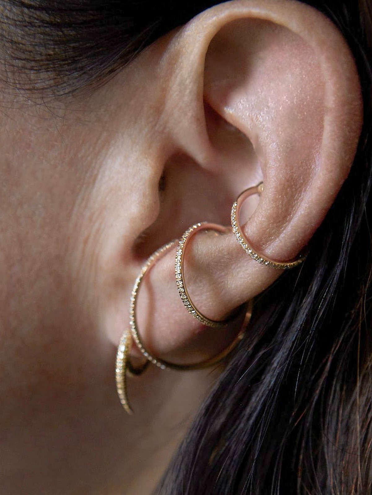 Disc Ear Cuff with White Pavé Diamonds