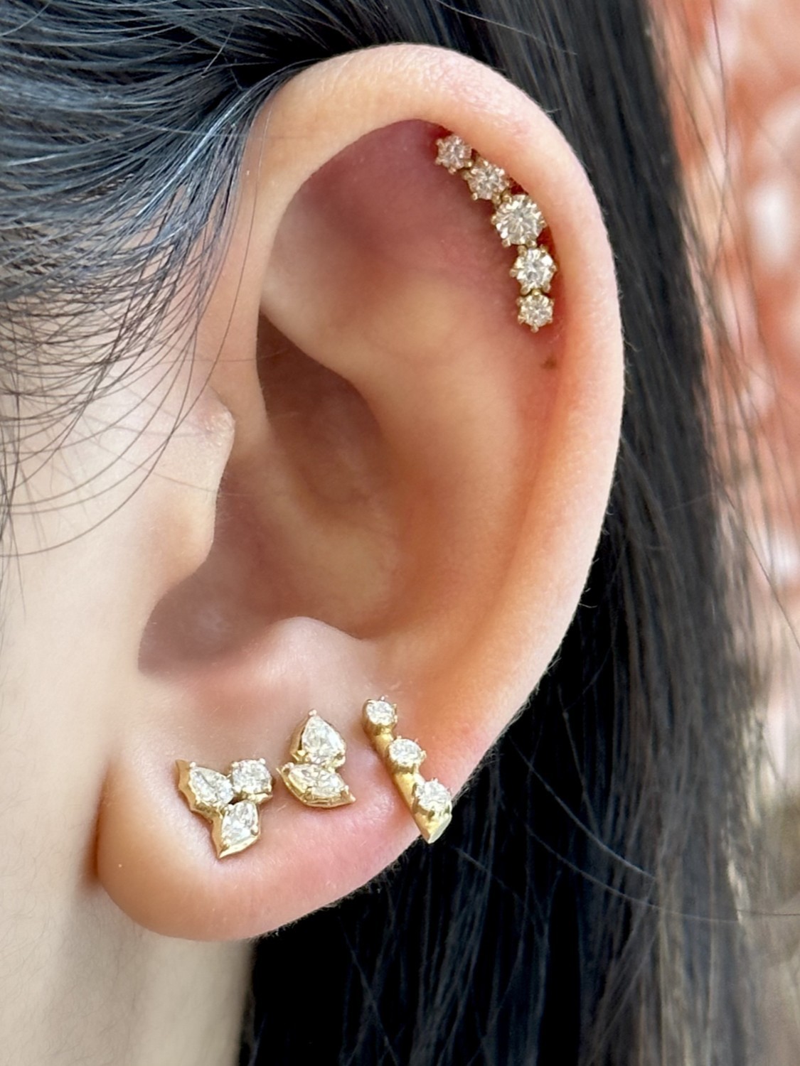 Catherine Curve Flatback Stud