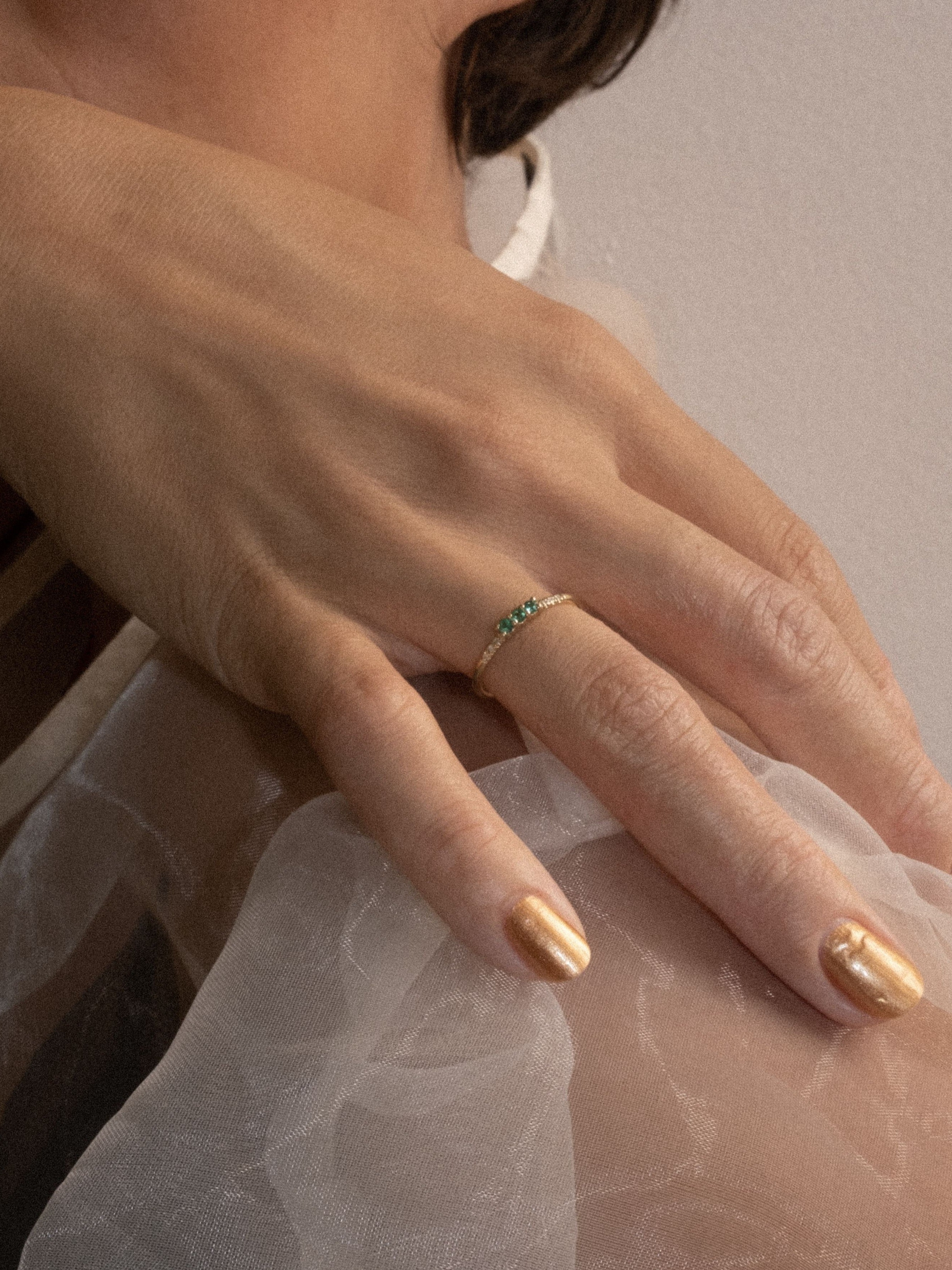 3 Emerald Equilibrium Ring