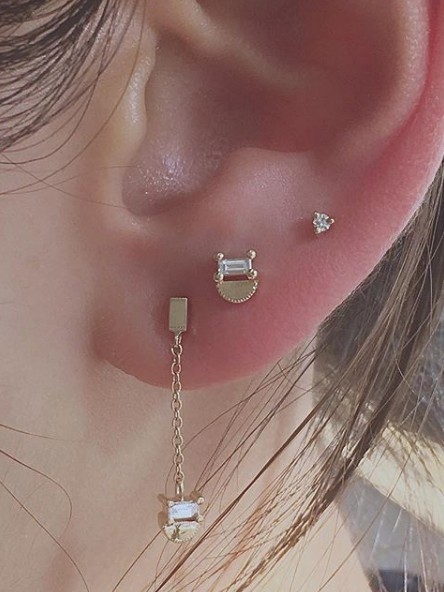 Baguette Half Moon Stud (Single)