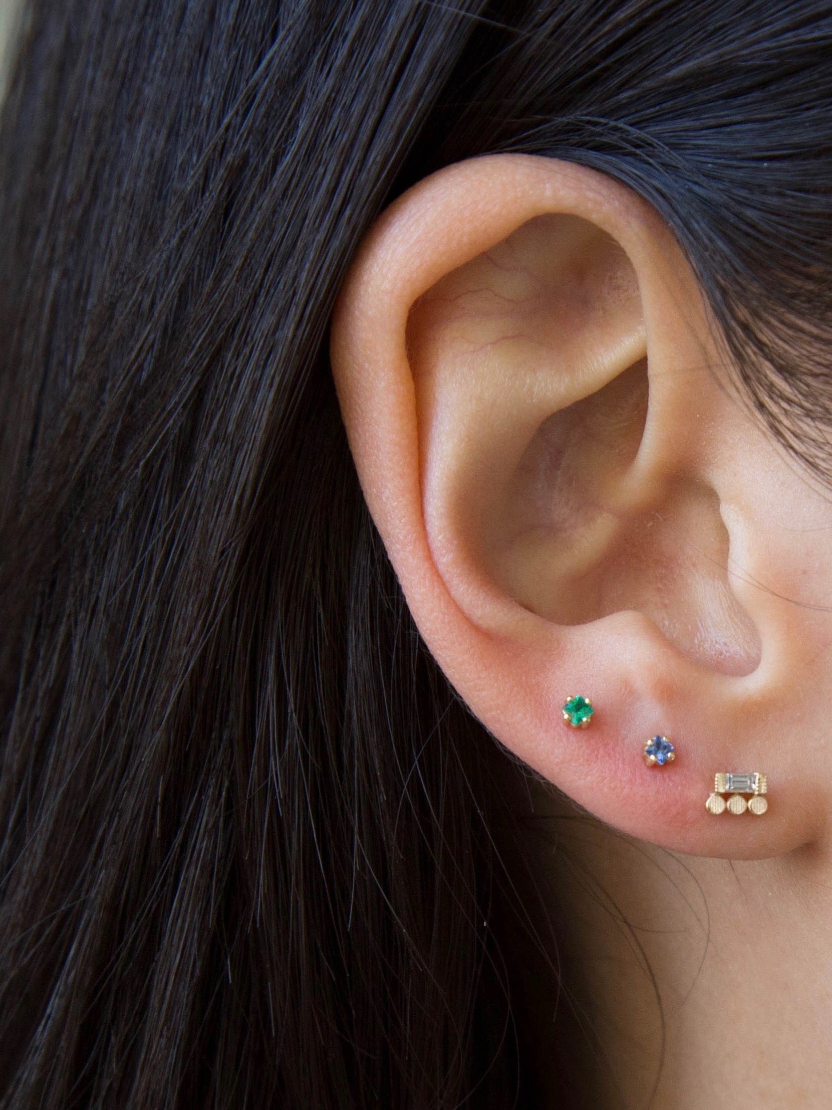 Baguette 3 Dot Stud (Single)