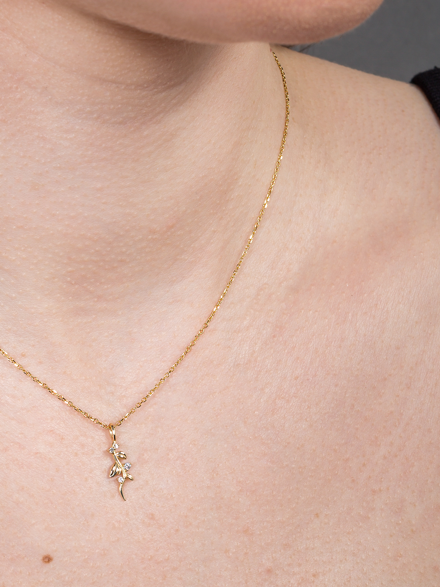 Diamond vine necklace
