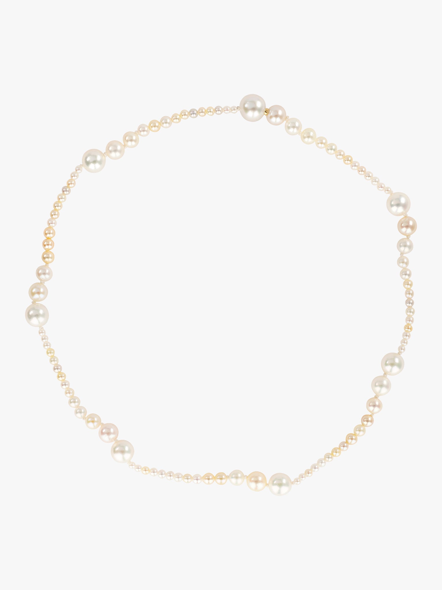 Naos pearl necklace