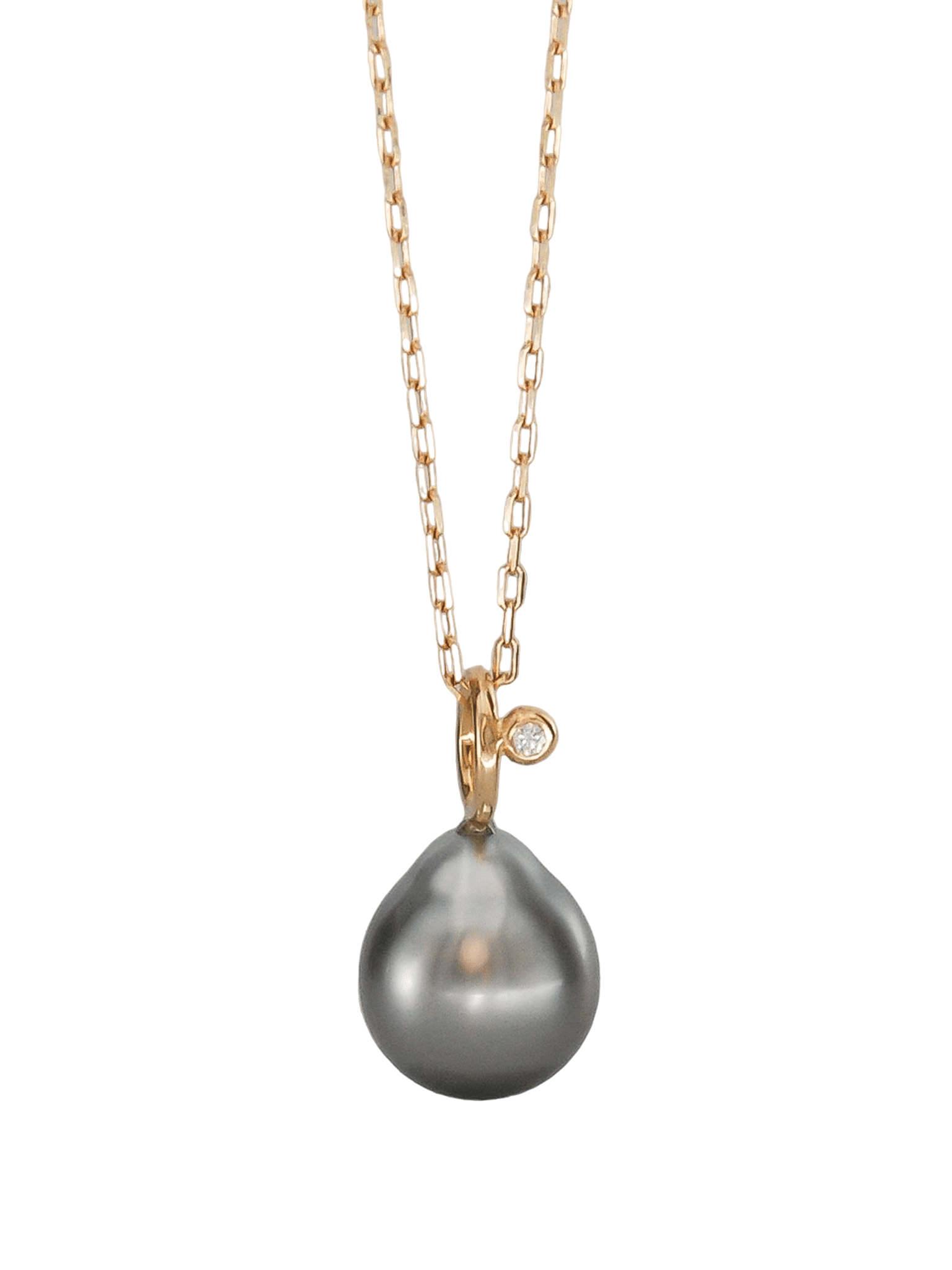 Tahitian pearl pendant with diamond