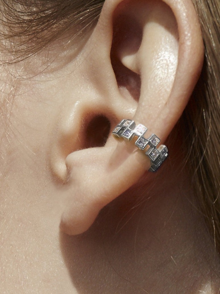 Silver Anerise Ear Cuff