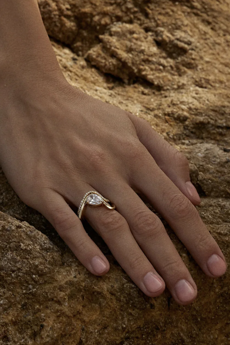 Pear Diamond Trace Ring