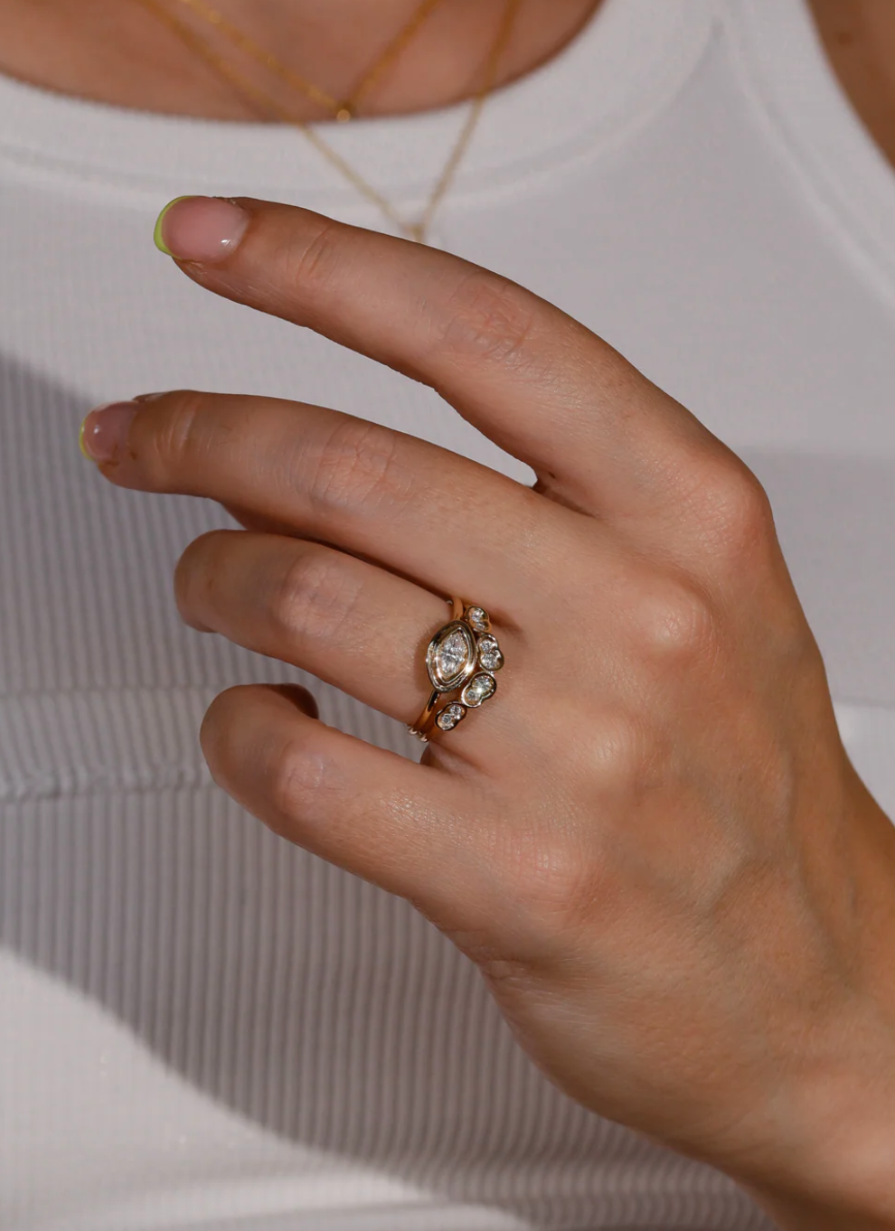 White diamond marquise-cut obi skai no.1 ring
