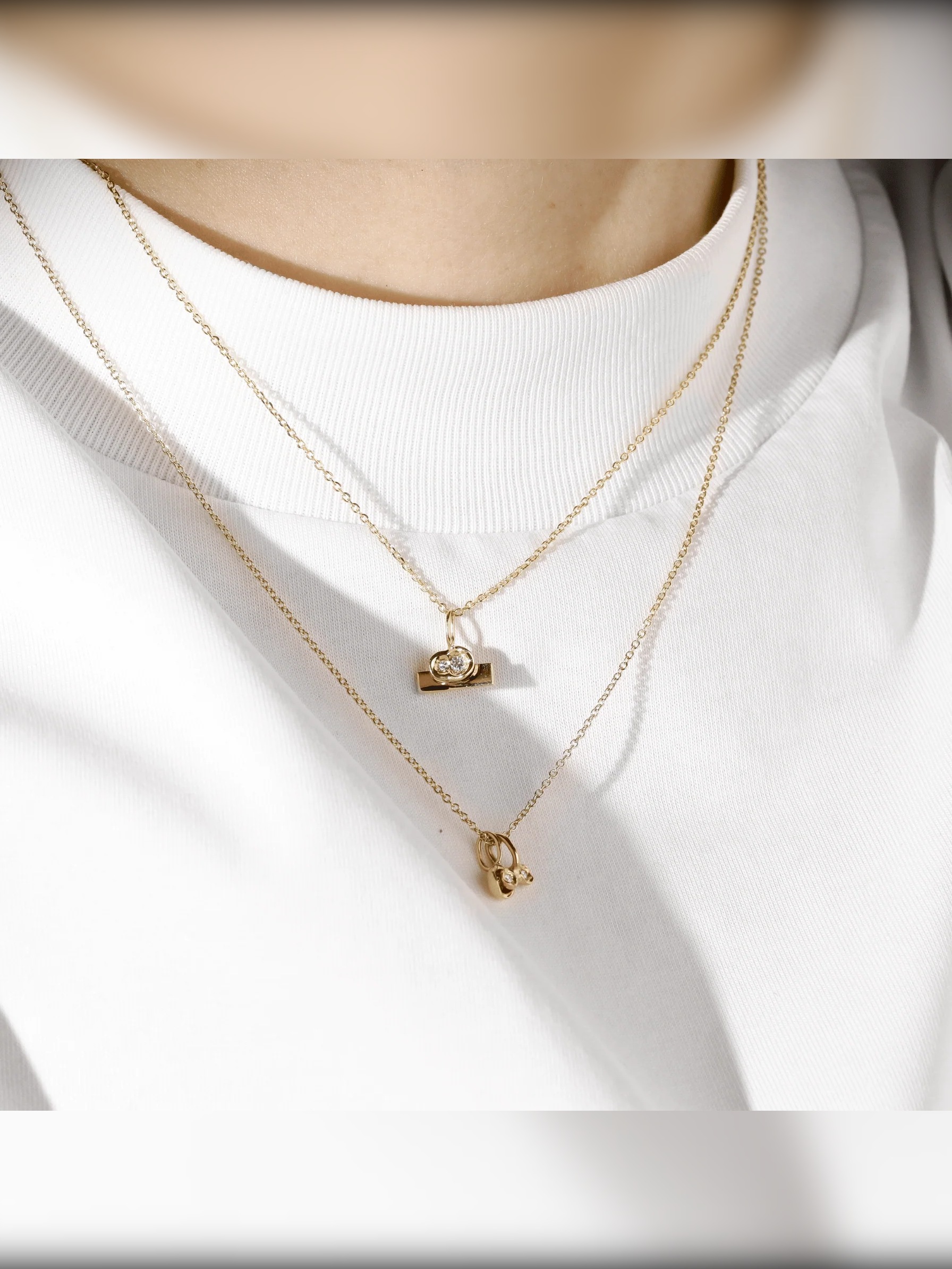 White Diamond Obi no.2 Wide Bar Pendant