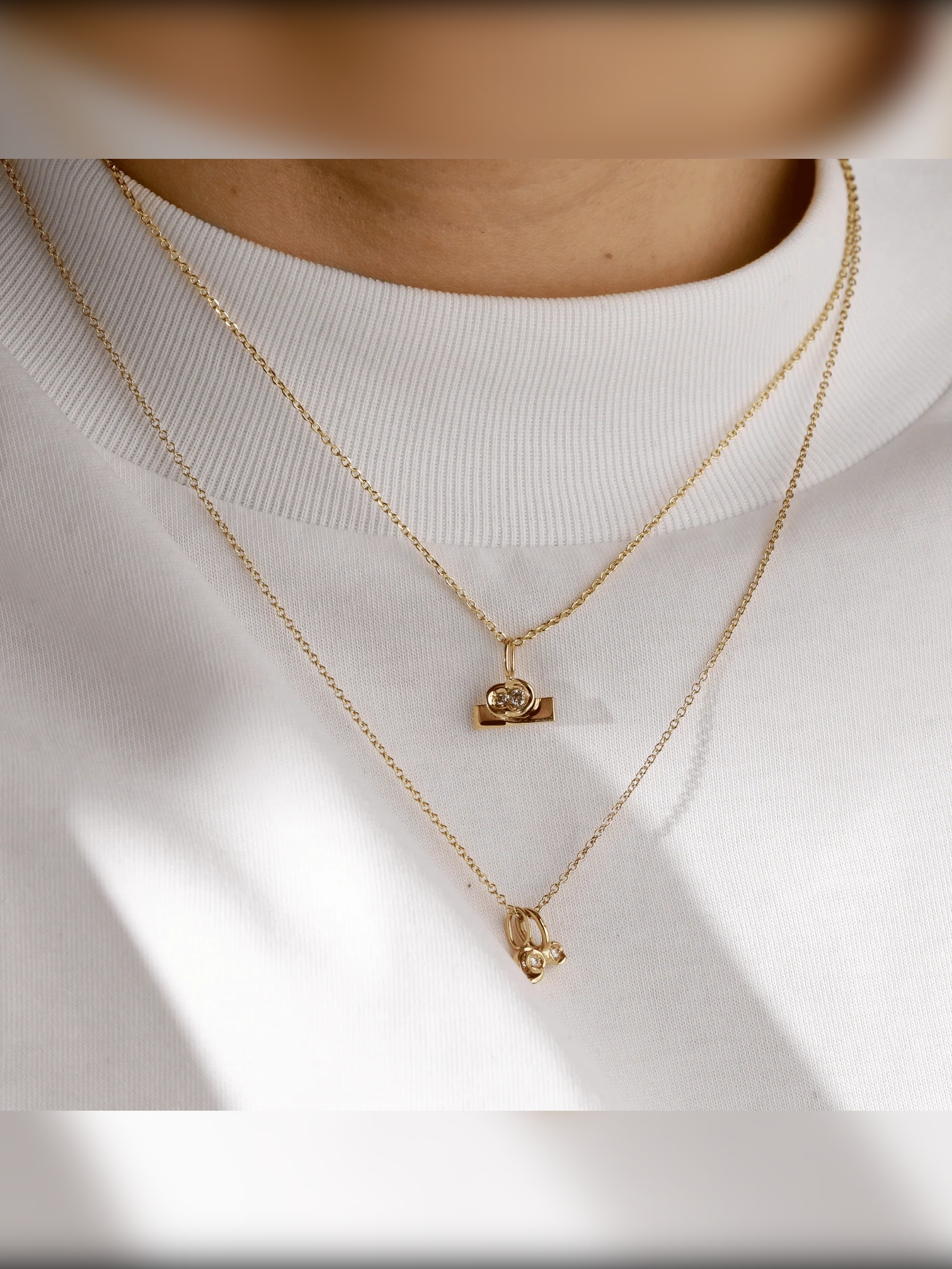 White Diamond Obi no.2 Wide Bar Pendant