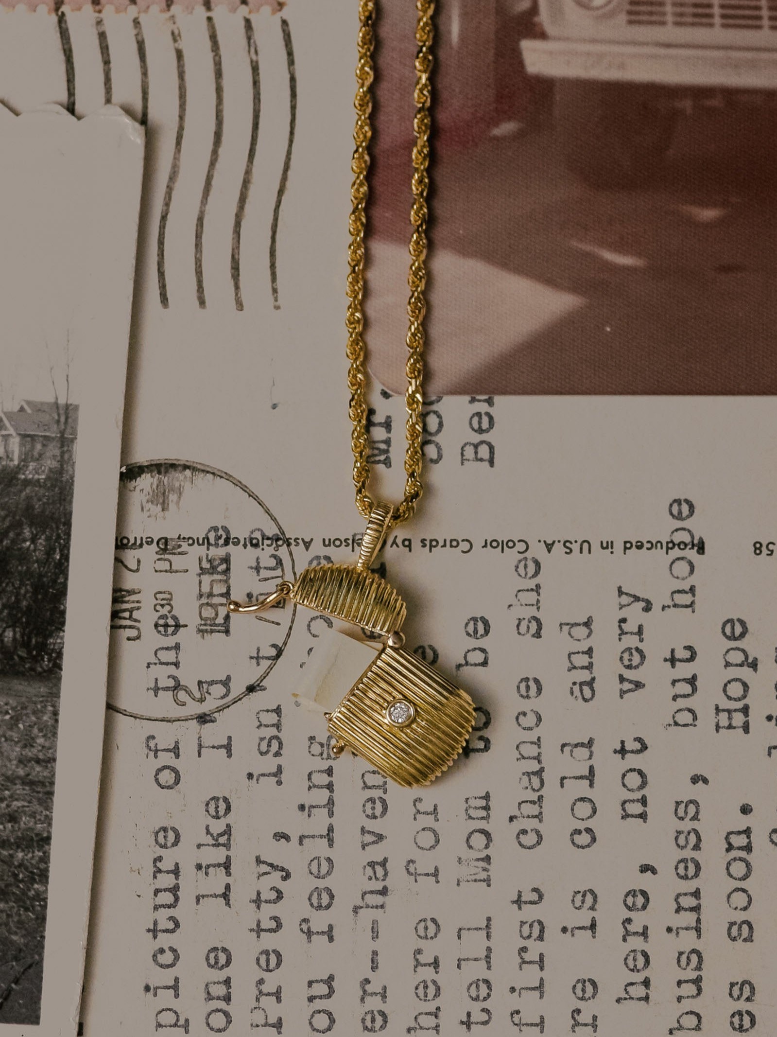 Relic Ribbed Locket Pendant With Birthstone