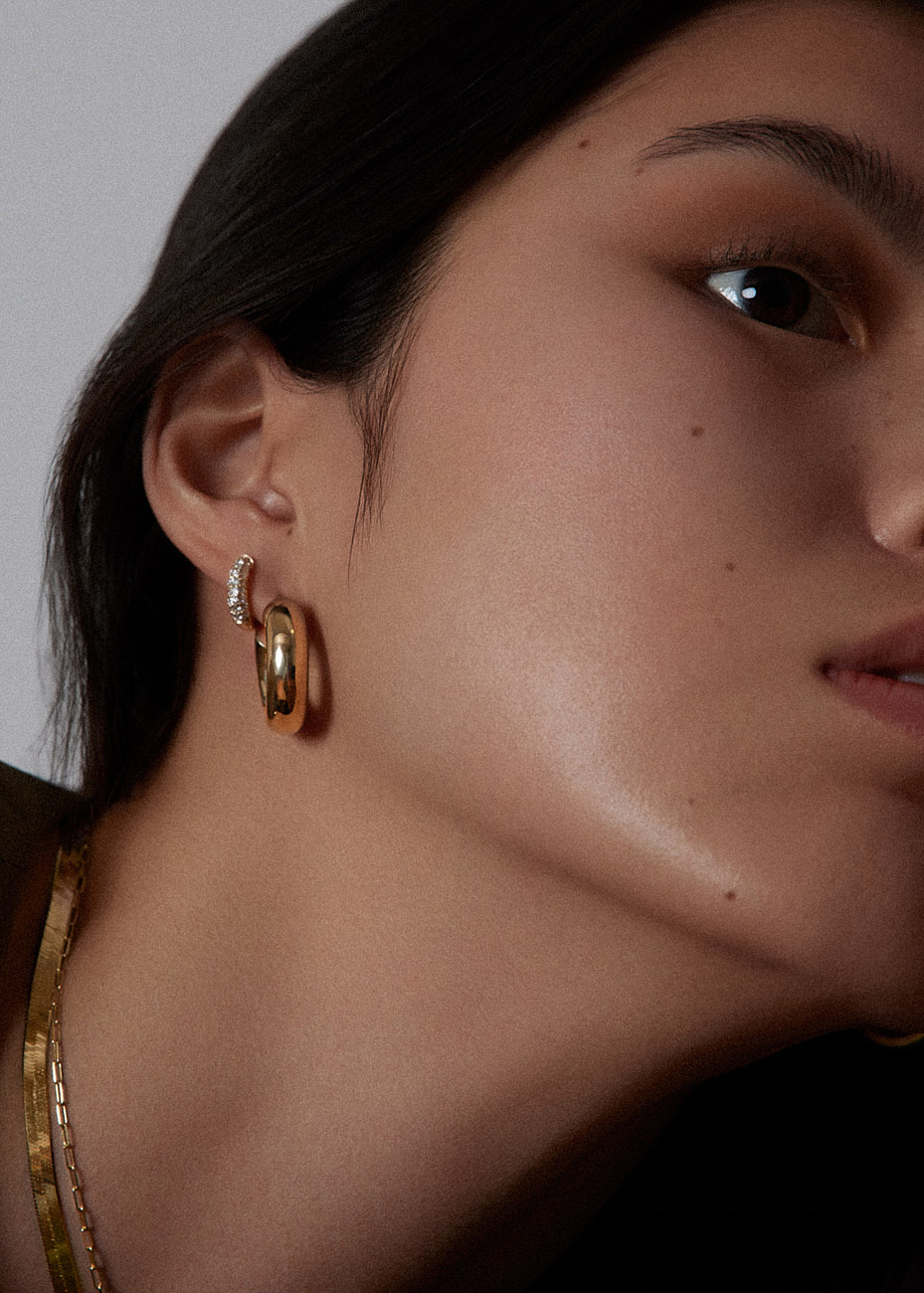 Pavé dome huggie earrings diamond