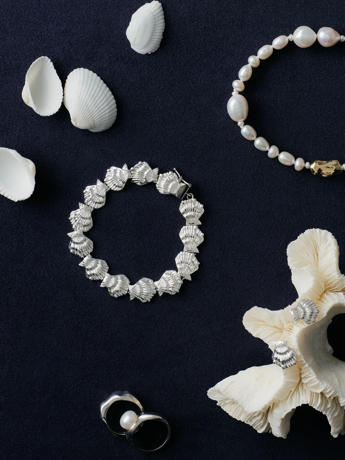 Eternity Shell Bracelet Silver