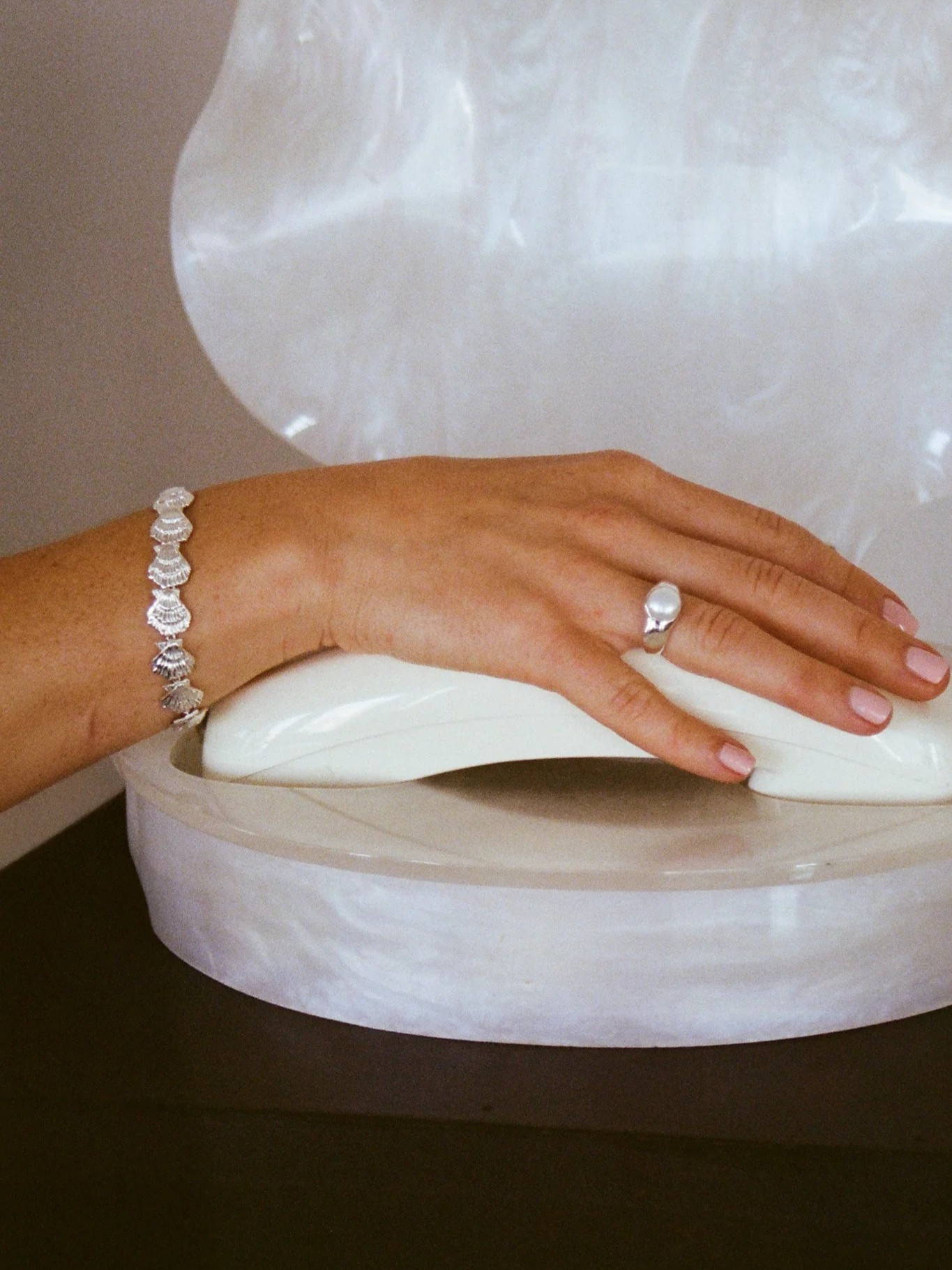 Eternity Shell Bracelet Silver