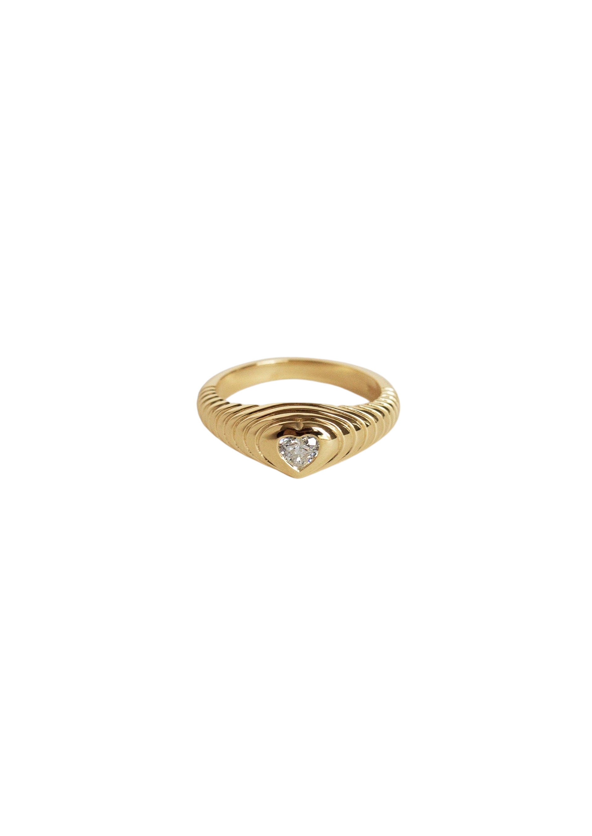 Diamond ribbed heart signet ring