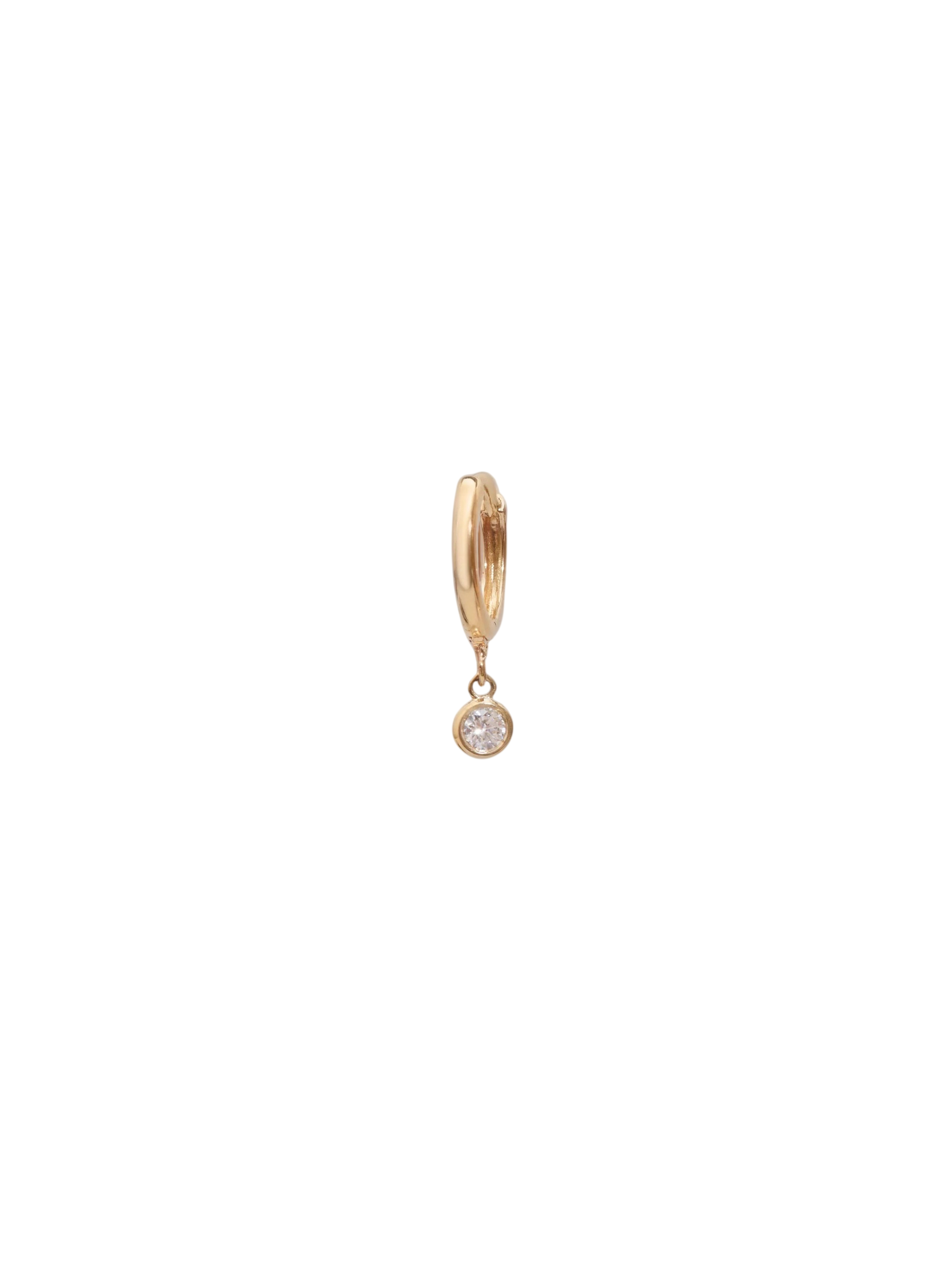 Kara Huggie Earrings Diamond