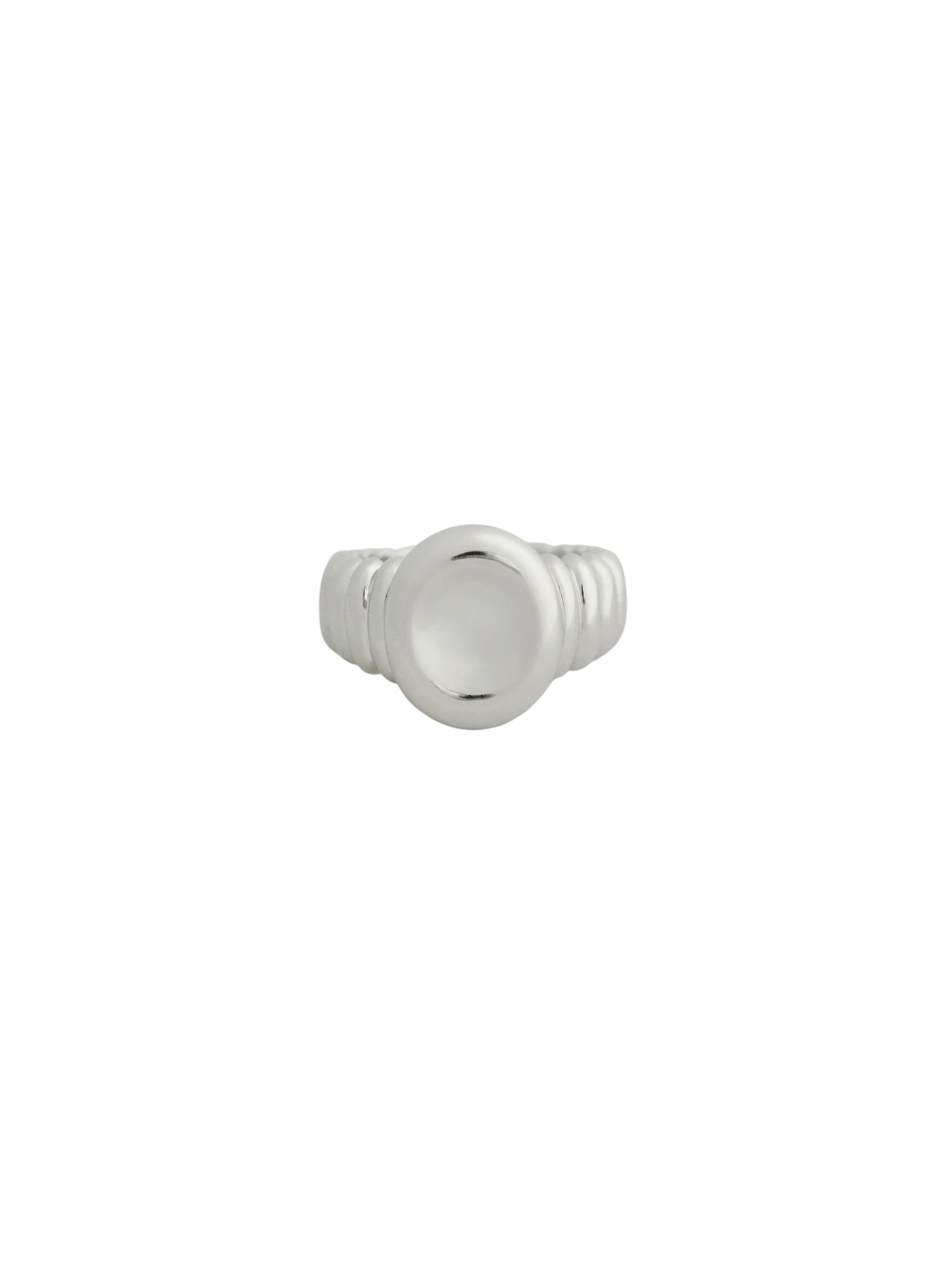 Osla Oval Signet Ring Silver photo