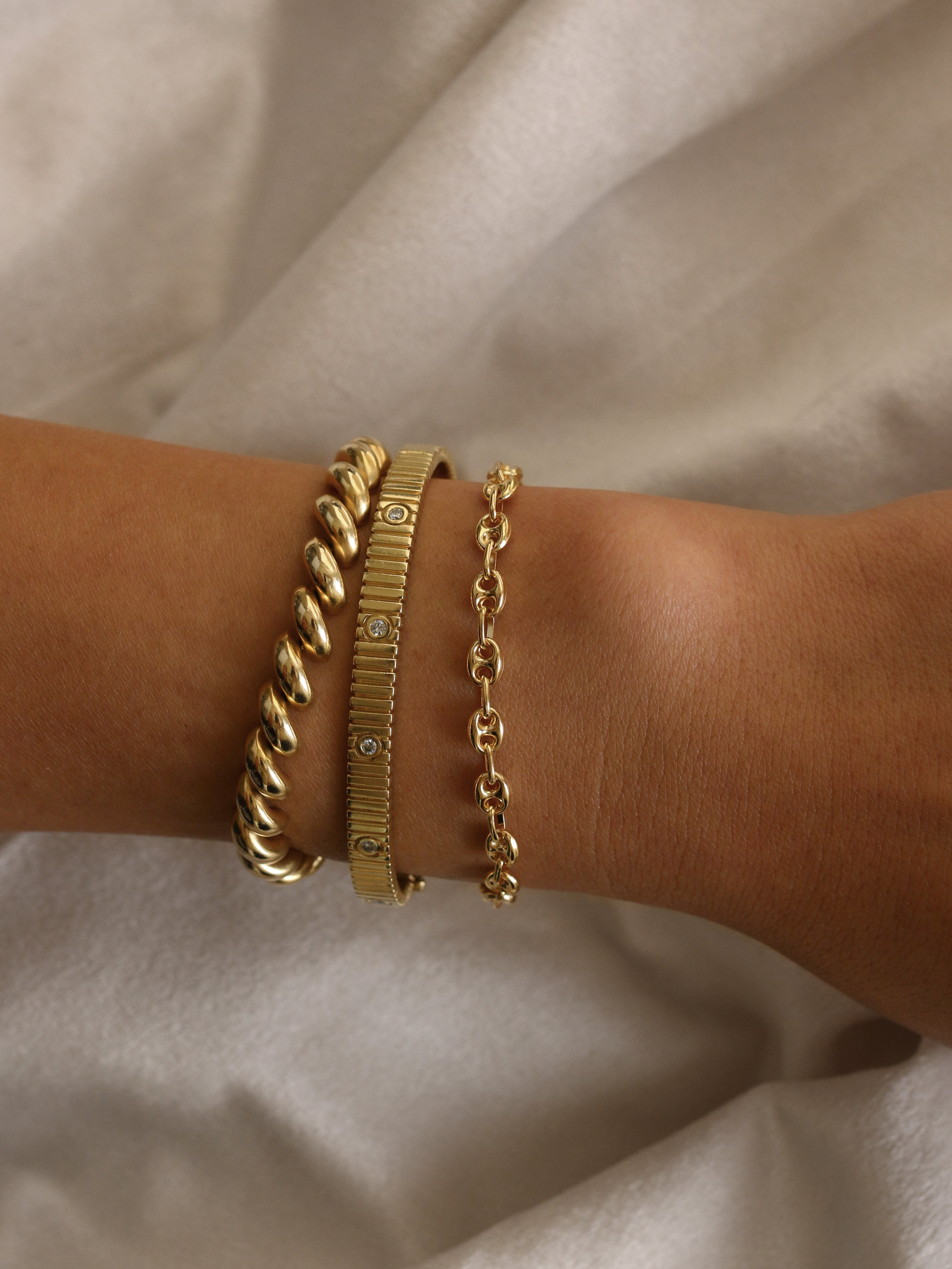 Petite Puffed Mariner Chain Bracelet Gold