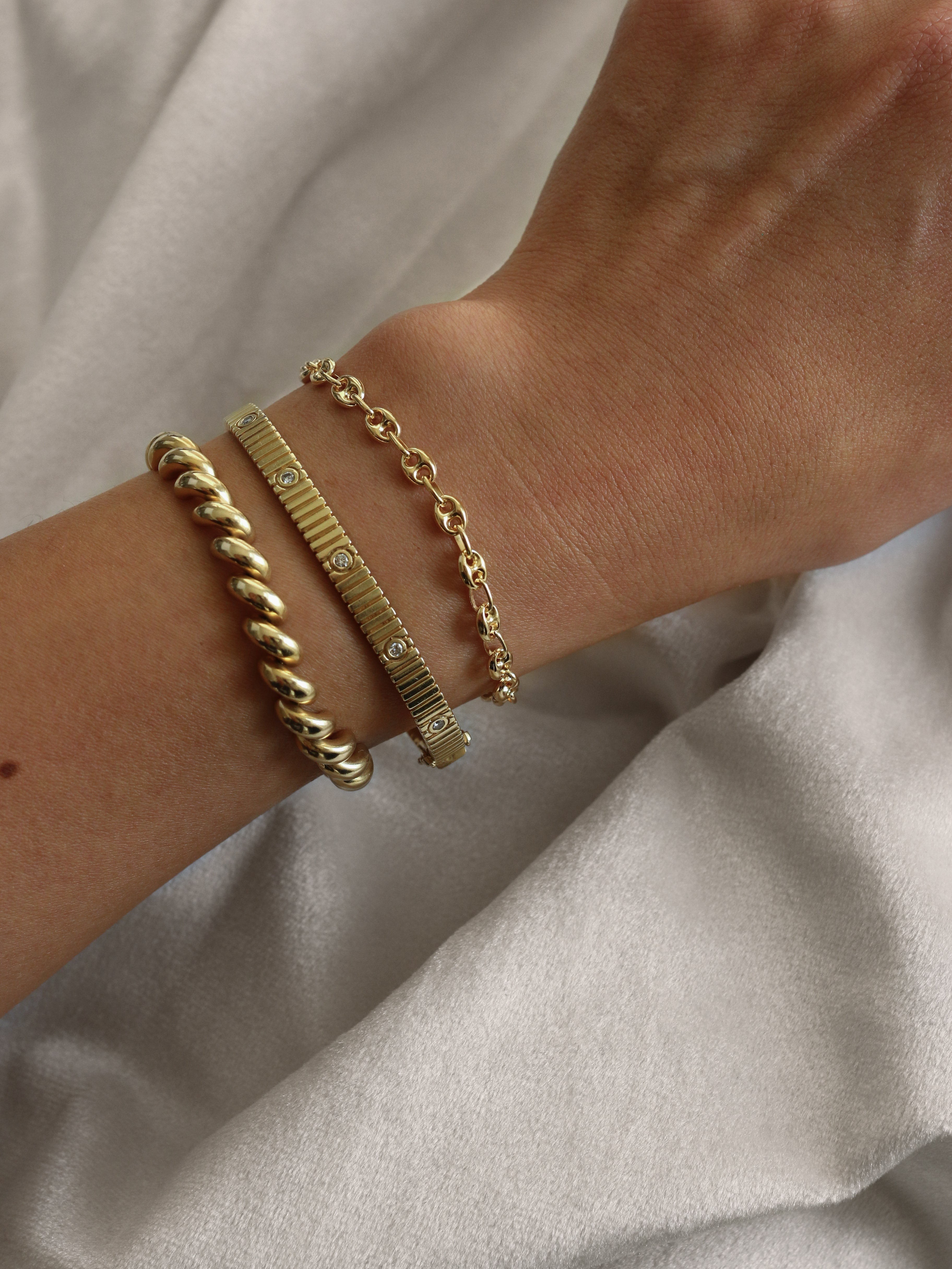 Petite Puffed Mariner Chain Bracelet Gold