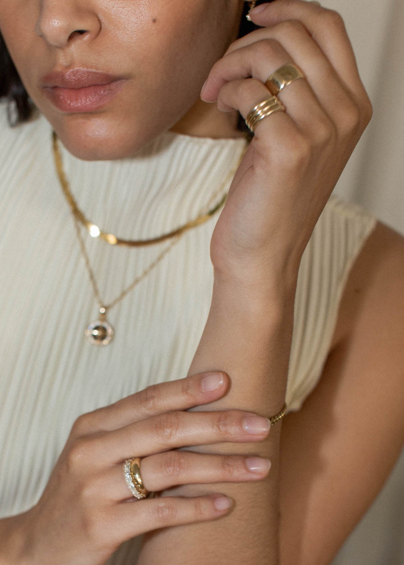 Françoise layered ellipse hollow ring