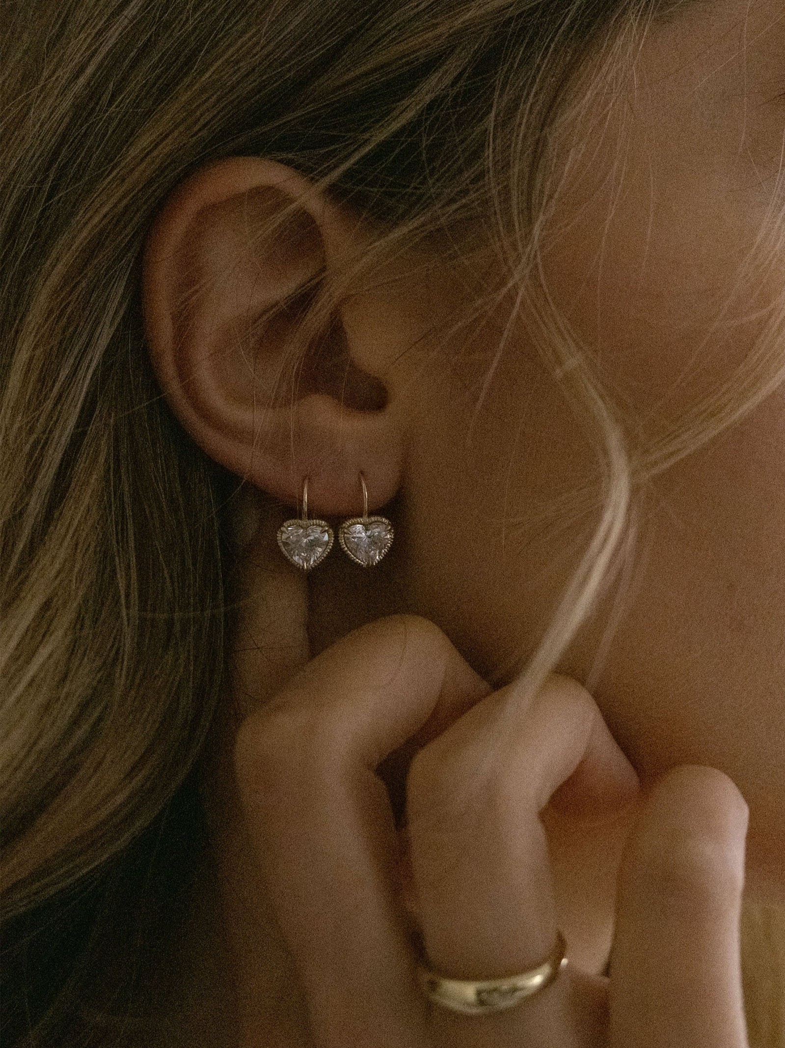 Solis Ribbed Heart Diamond Earrings
