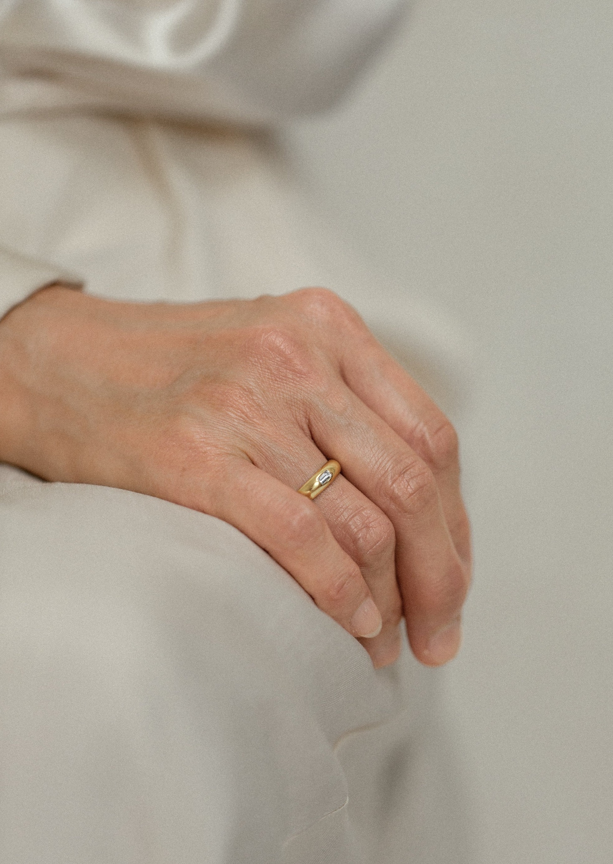 Natalie dome ring diamond