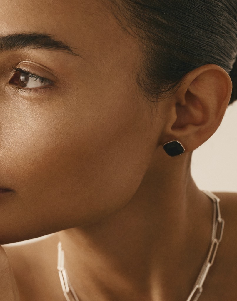 And i earring