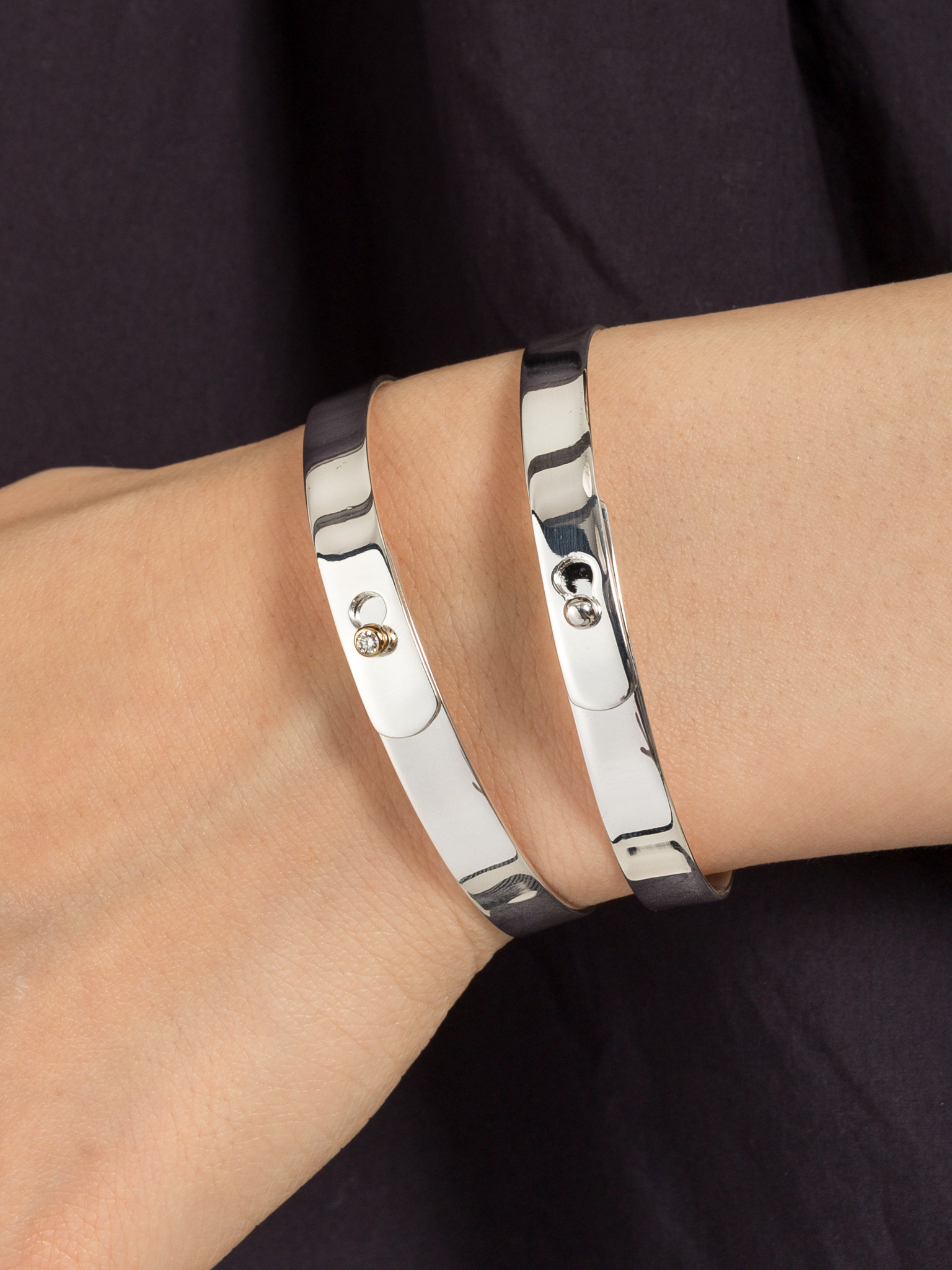Click bracelet with 14kt and diamond ball lock