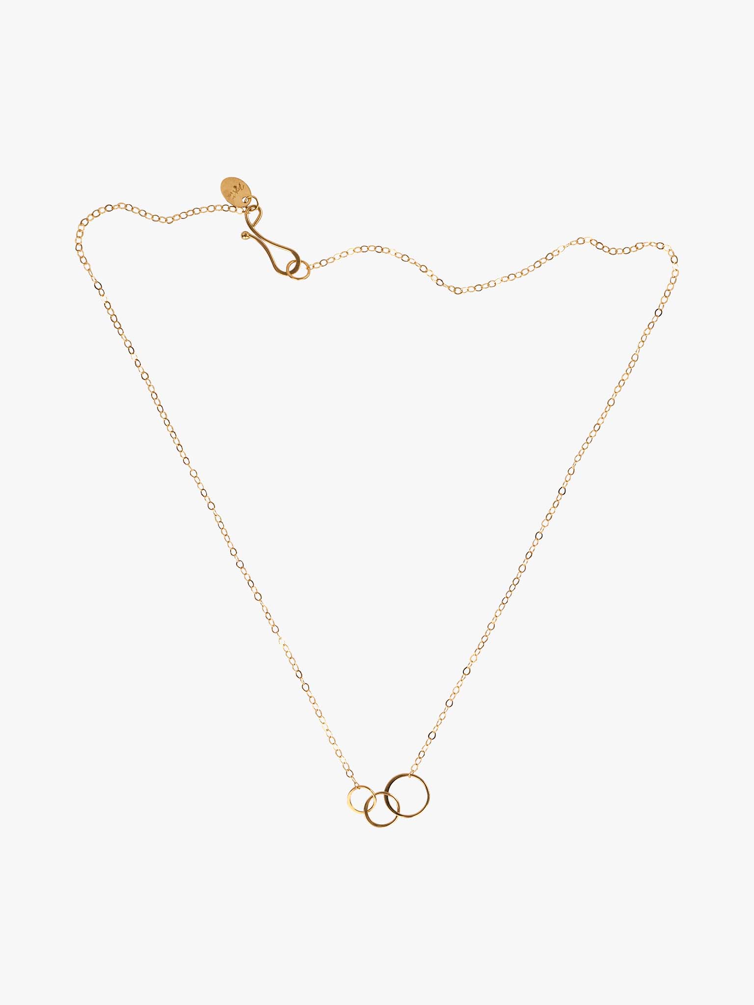 Graduated circle necklace