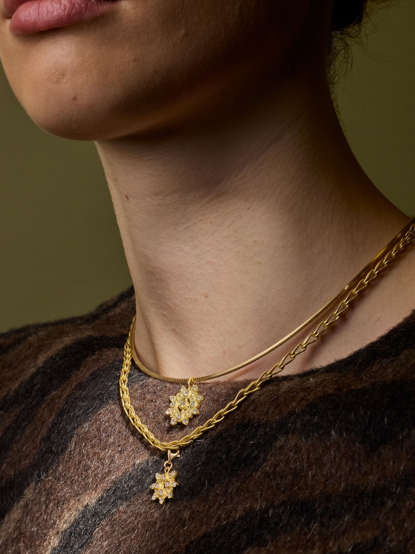 Chains | Omega