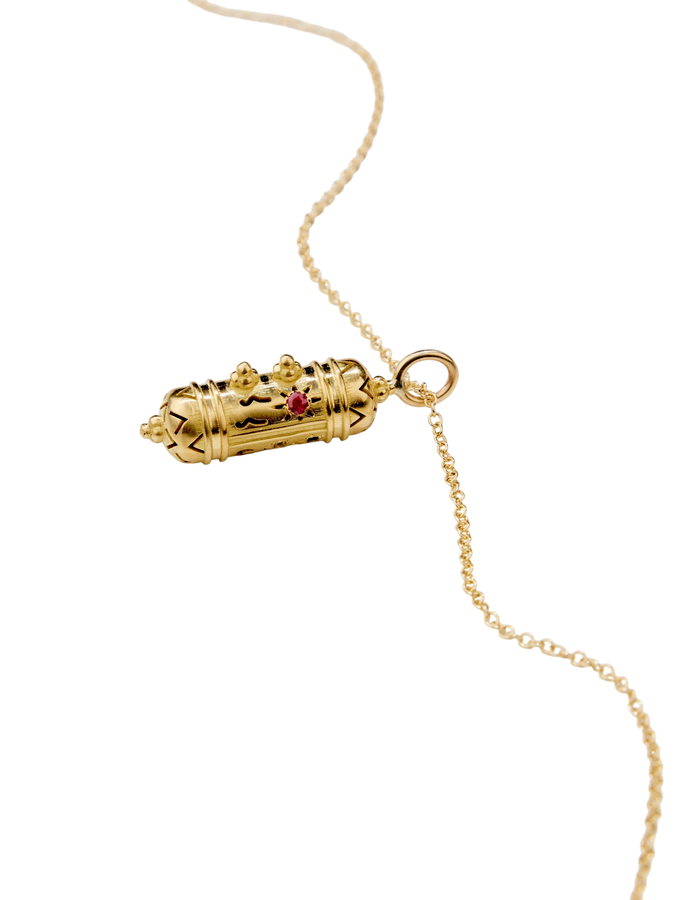Dead amulet in color
