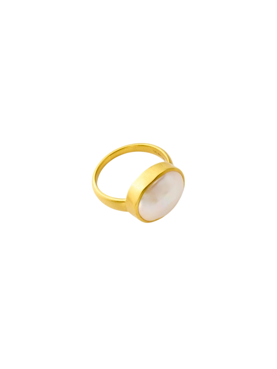 18kt Gold Aphrodite's White Pearl Greek Ring