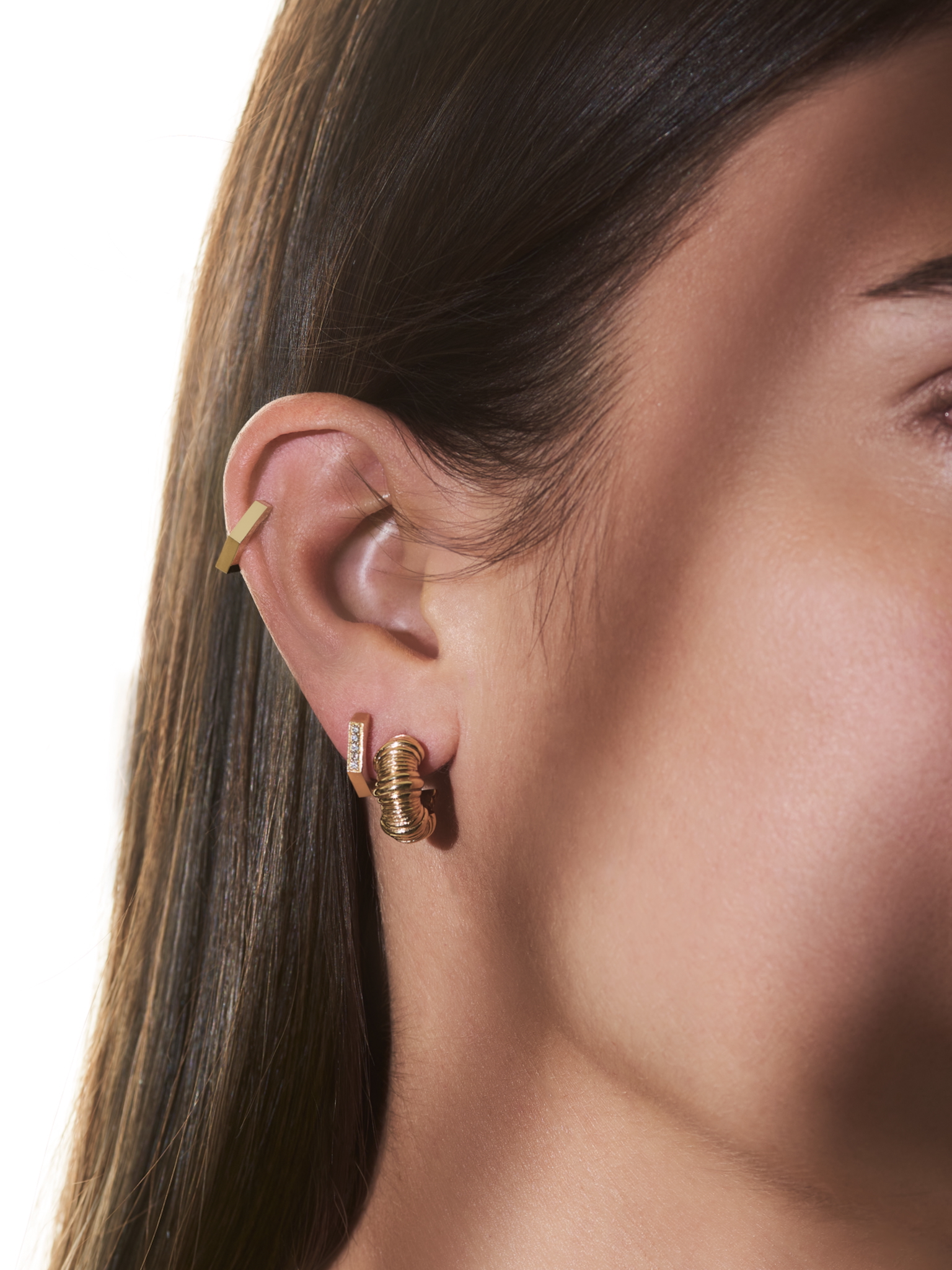 Vertical textured mini hoops