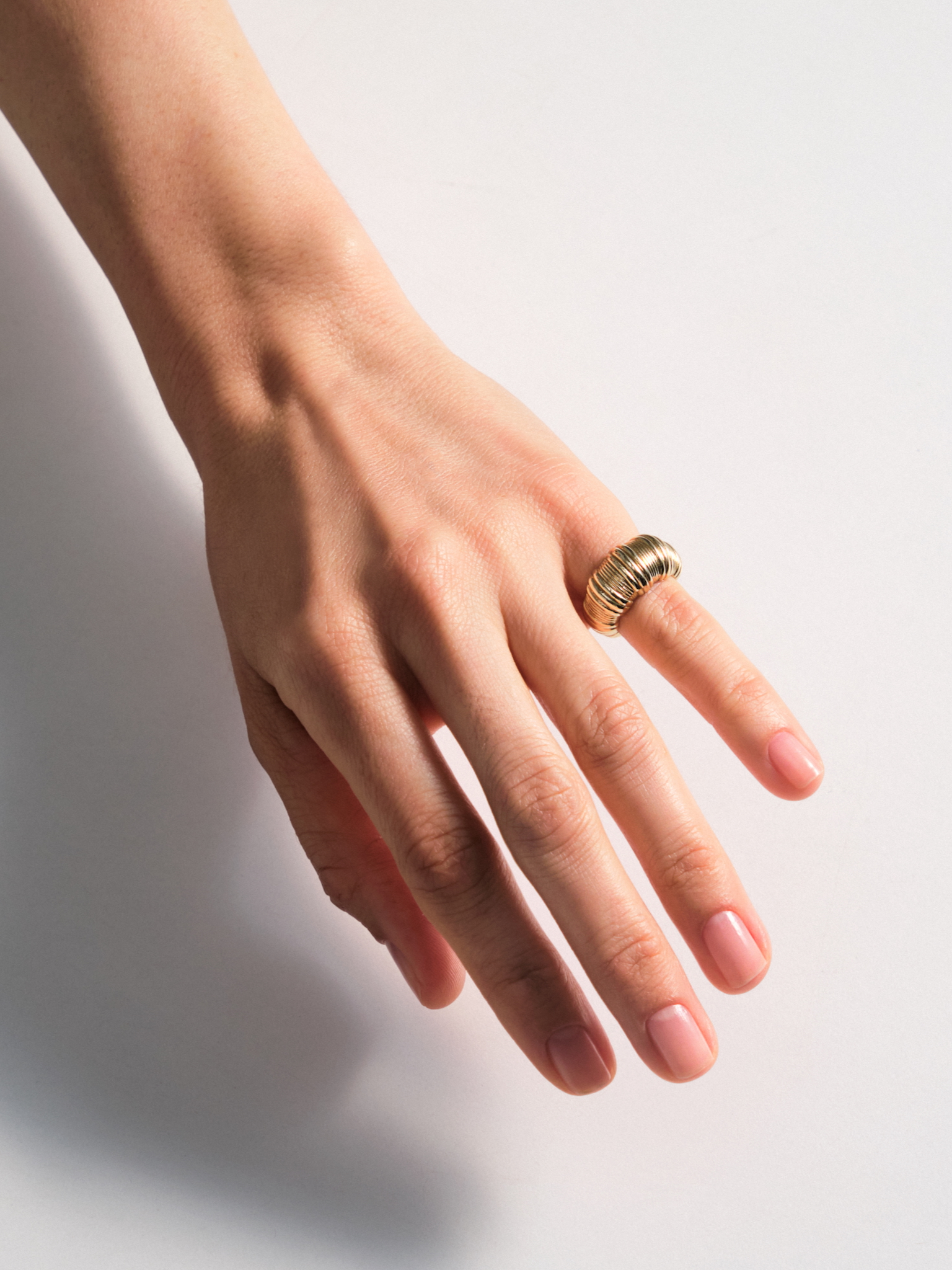 Chubby vertical textured ring