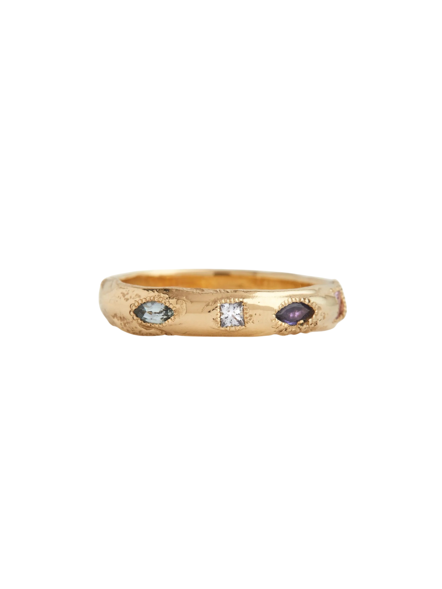 Violet Hued Madagascan Sapphire Treasure Band