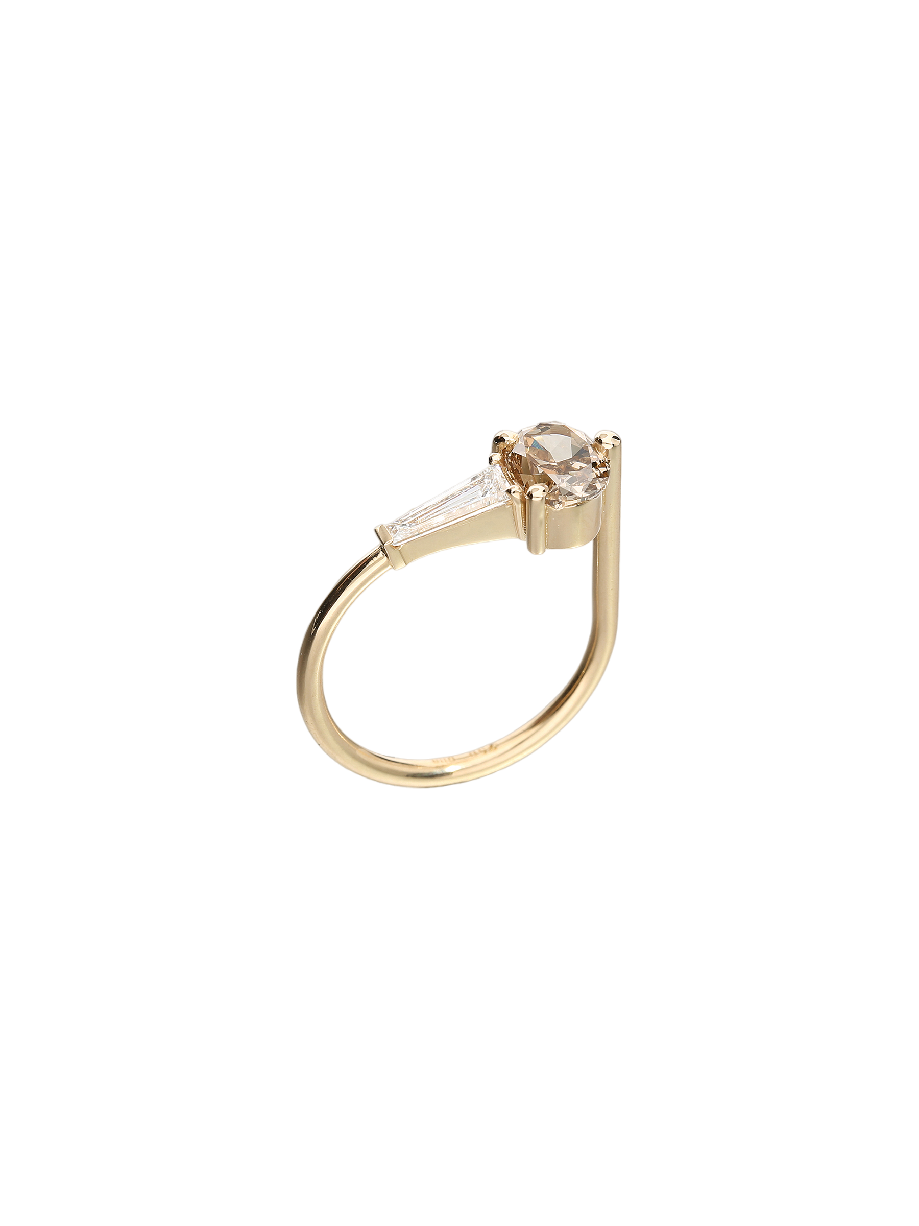 Ada iv cognac ring