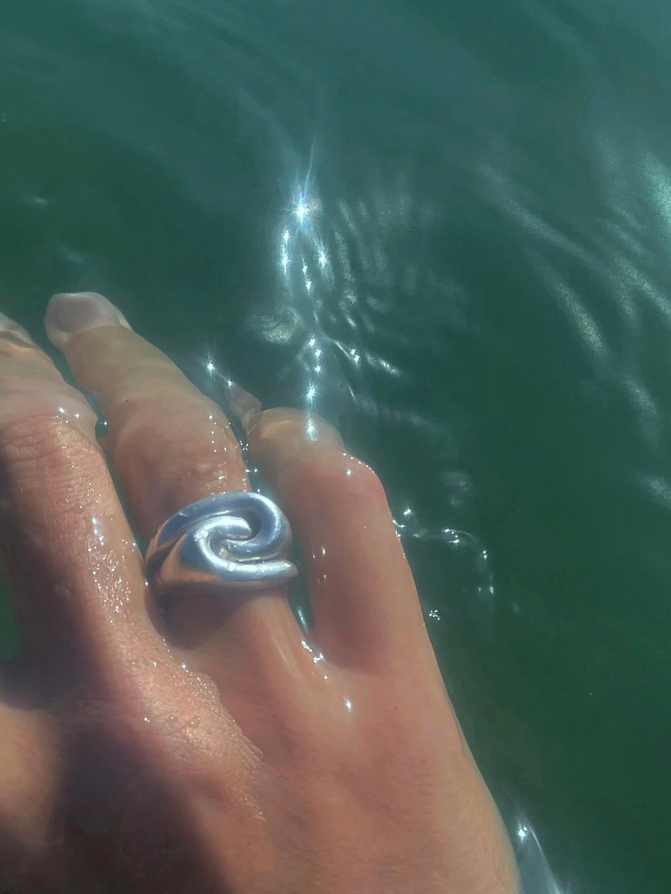 Ravel interlocking ring
