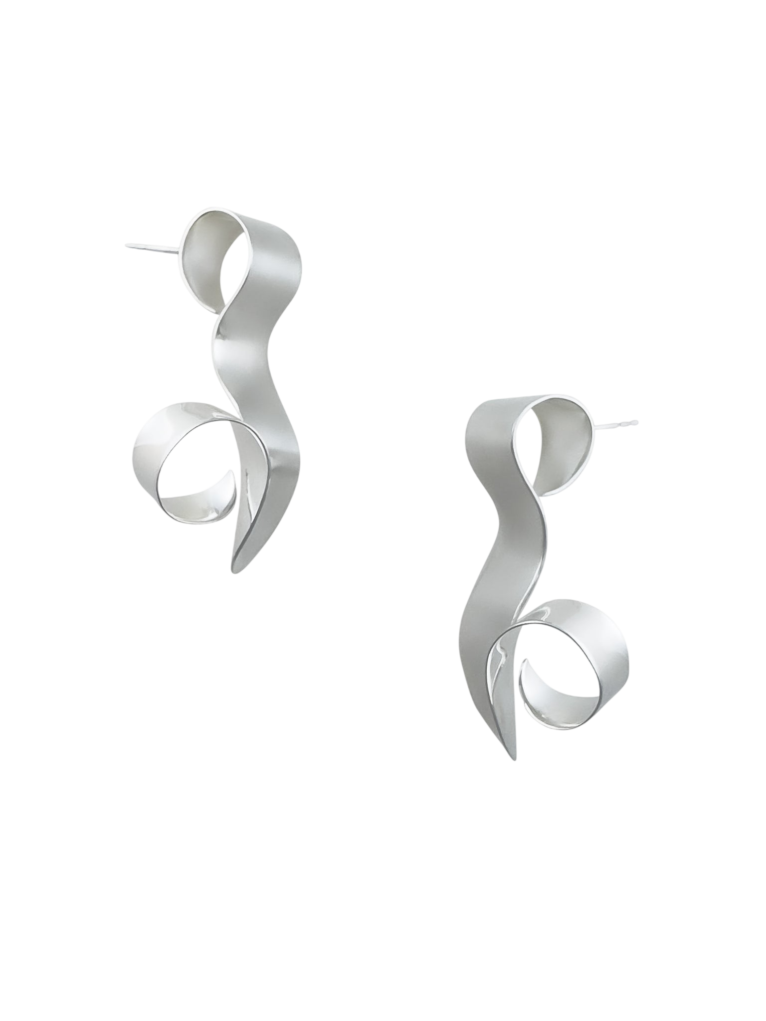 Curled Earrings Silver photo