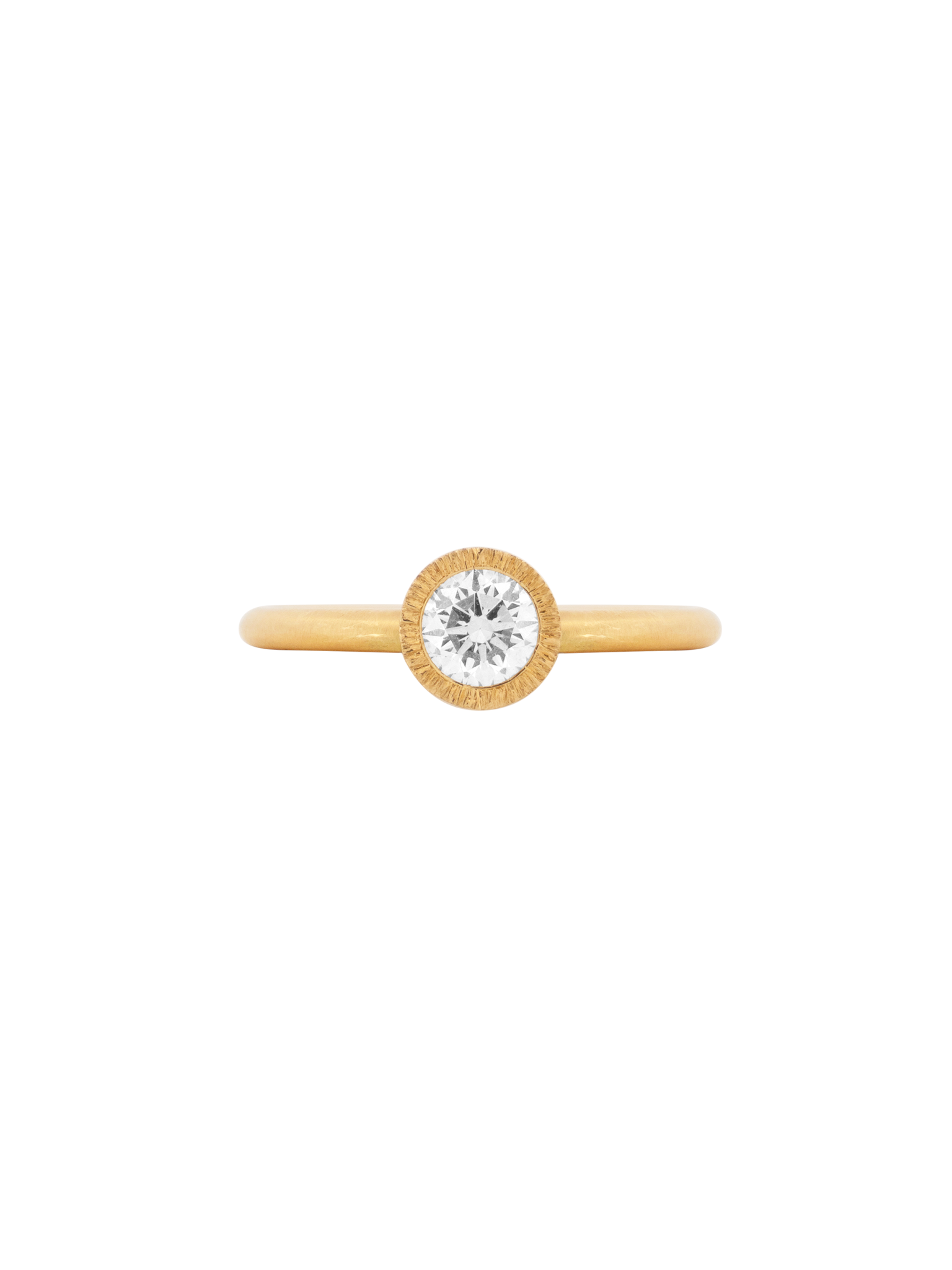 White diamond brilliant solitaire ring
